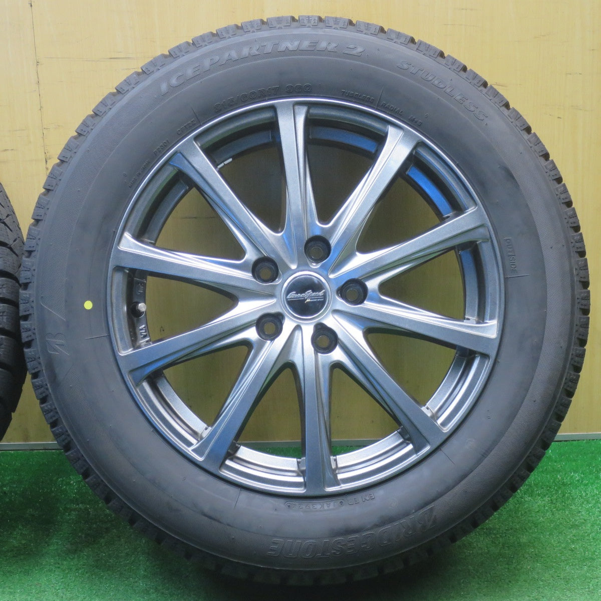 超バリ溝！24年！キレイ！ほぼ10分★スタッドレス 215/60R17 ブリヂストン アイスパートナー2 EuroSpeed MANARAY SPORT ユーロスピード 17インチ PCD114.3/5H★5120403NJス