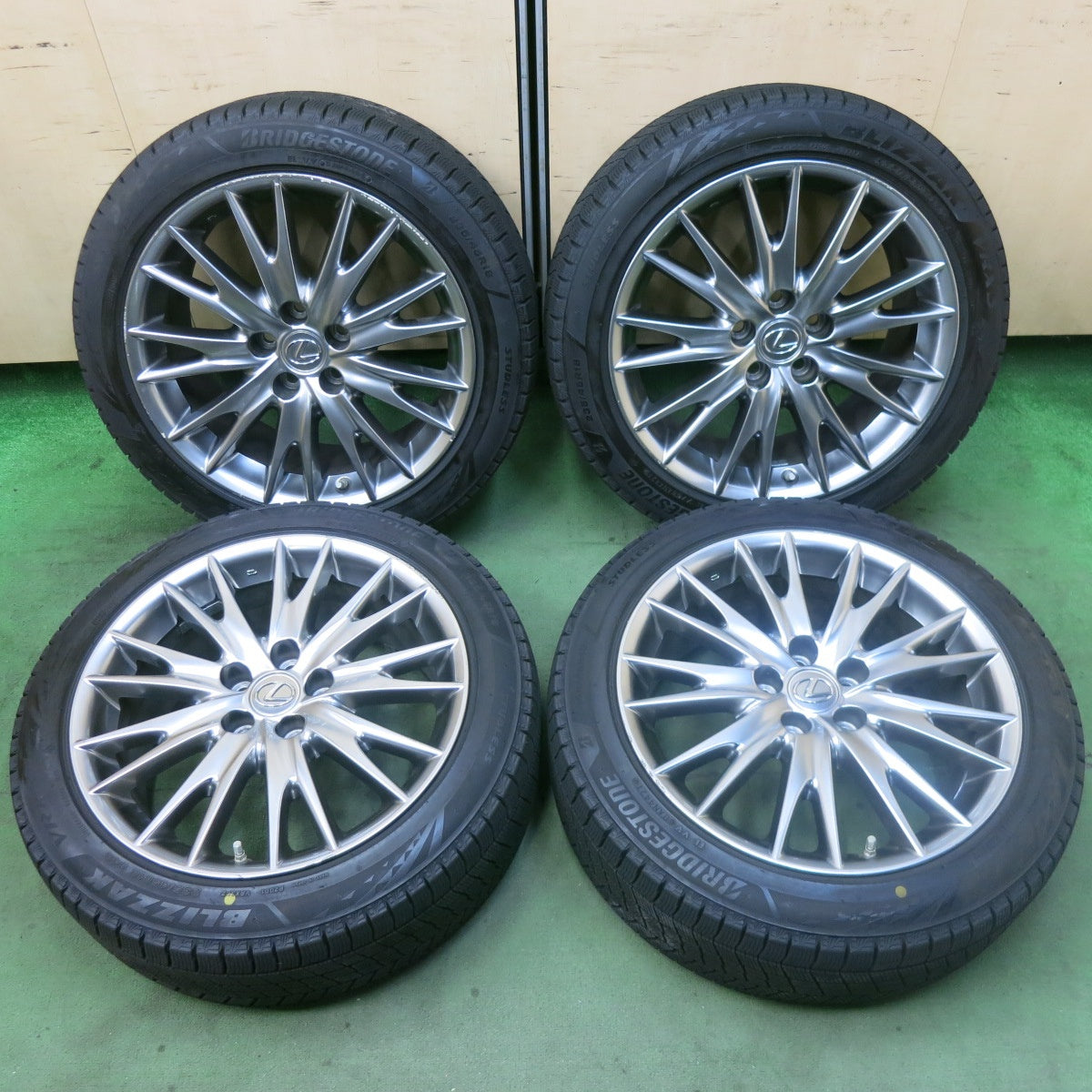 センサー付！バリ溝！21年！9分★レクサス GS バージョンL 純正 235/45R18 スタッドレス ブリヂストン ブリザック VRX3 18インチ PCD114.3/5H★5111102SKス