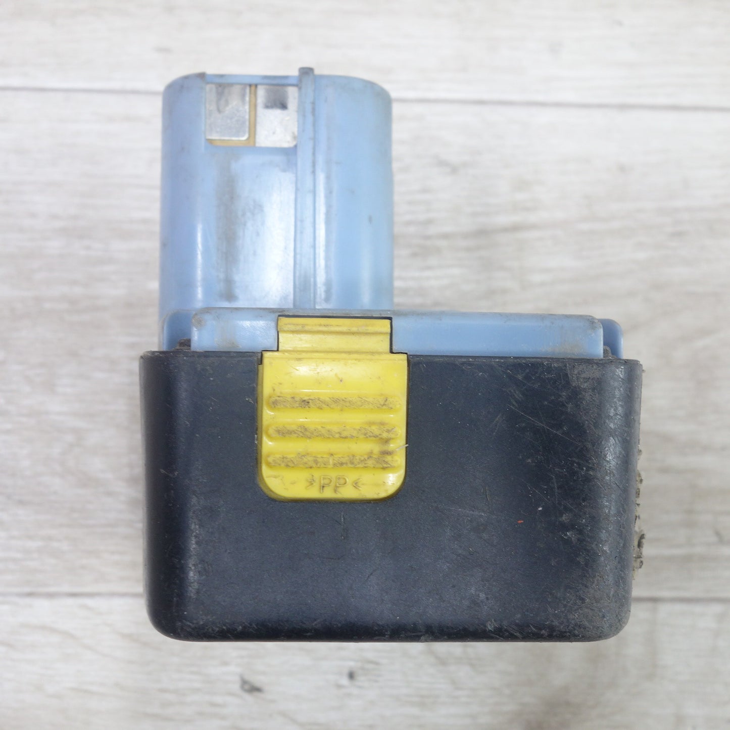 [送料無料] バッテリー2個◆IKK 16mm コードレス 鉄筋 カッター DCC-1614 電動 工具 切断機 充電式 急速充電器 UC24YJ◆