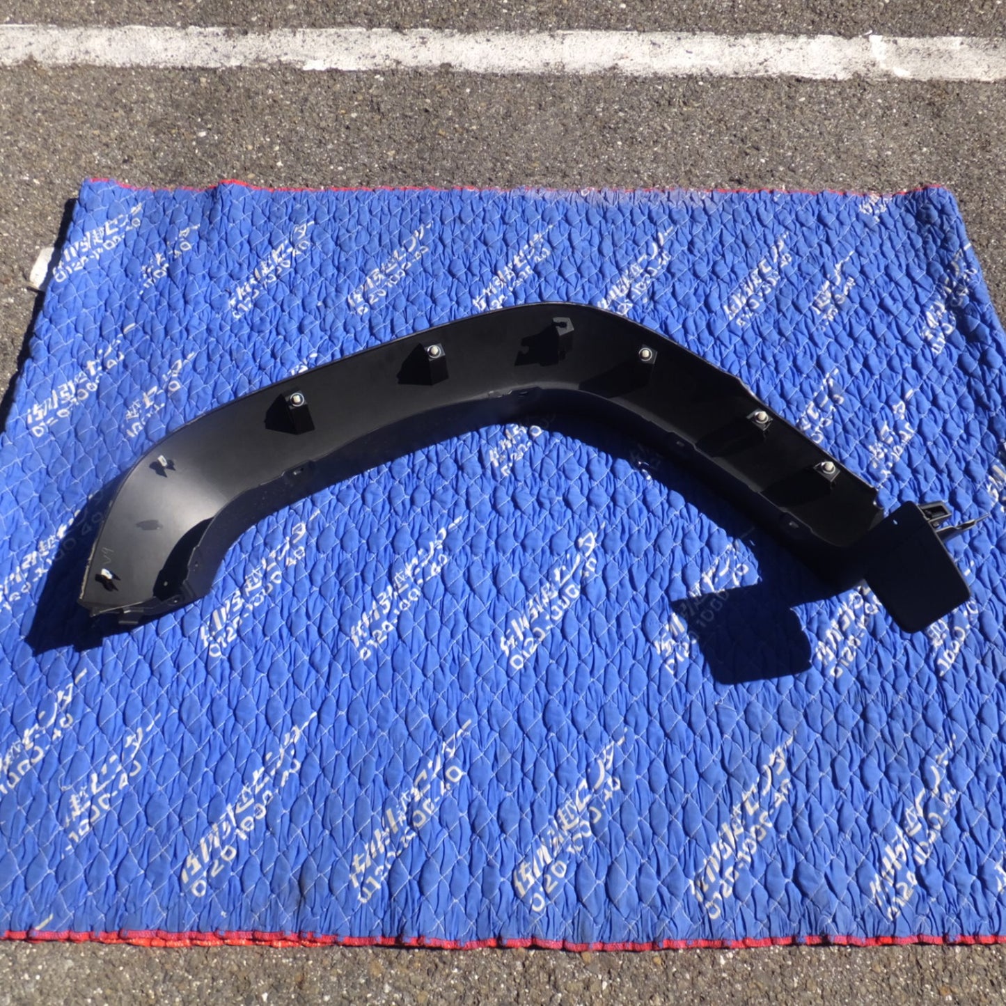 [送料無料] 岐阜発 新車外し★スズキ SUZUKI 純正 ジムニーシエラ JB74W 左 リア オーバーフェンダー 77540-78R L★