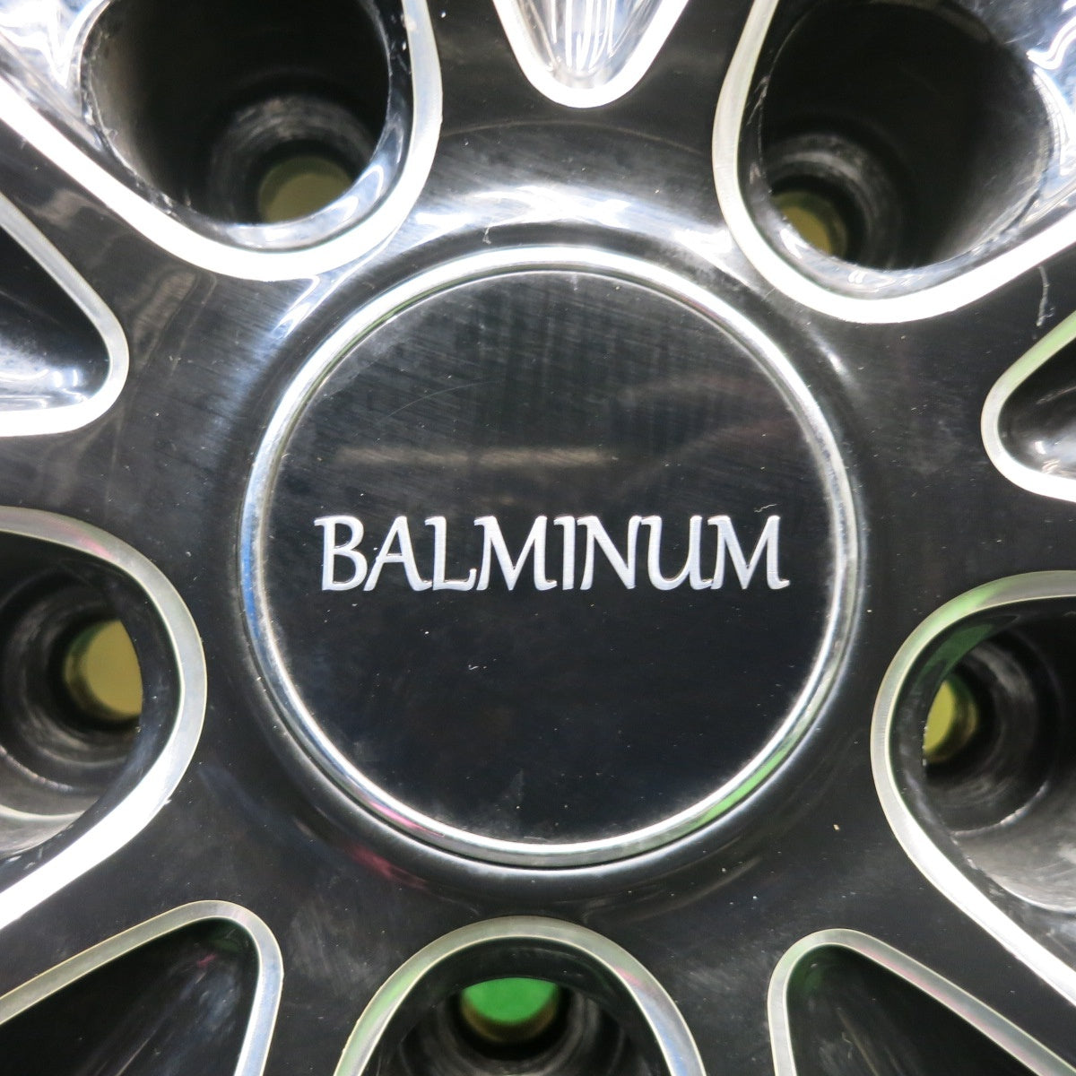 4本価格★スタッドレス 215/60R17 ブリヂストン ブリザック VRX BALMINUM T10 バルミナ 17インチ PCD114.3/5H★5113014HAス