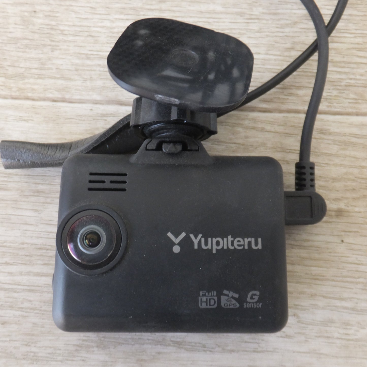 [送料無料] ★ユピテル Yupiteru ドライブレコーダー SN-TW84　SDカードなし(108)★