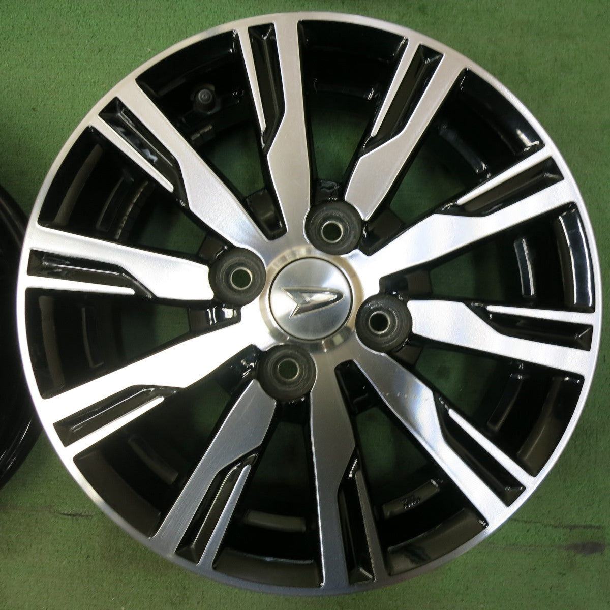 キレイ★ダイハツ LA600S タント カスタム 純正 ホイール 14インチ 14×4.5J PCD100/4H★5052108SYホ