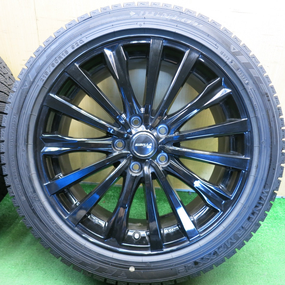 バリ溝！25年！キレイ！9.5分◎スタッドレス 215/50R18 ダンロップ ウインターマックス 03 SIBILLA NEXT W5 シビラ 18インチ PCD114.3/5H◎6072604HAス