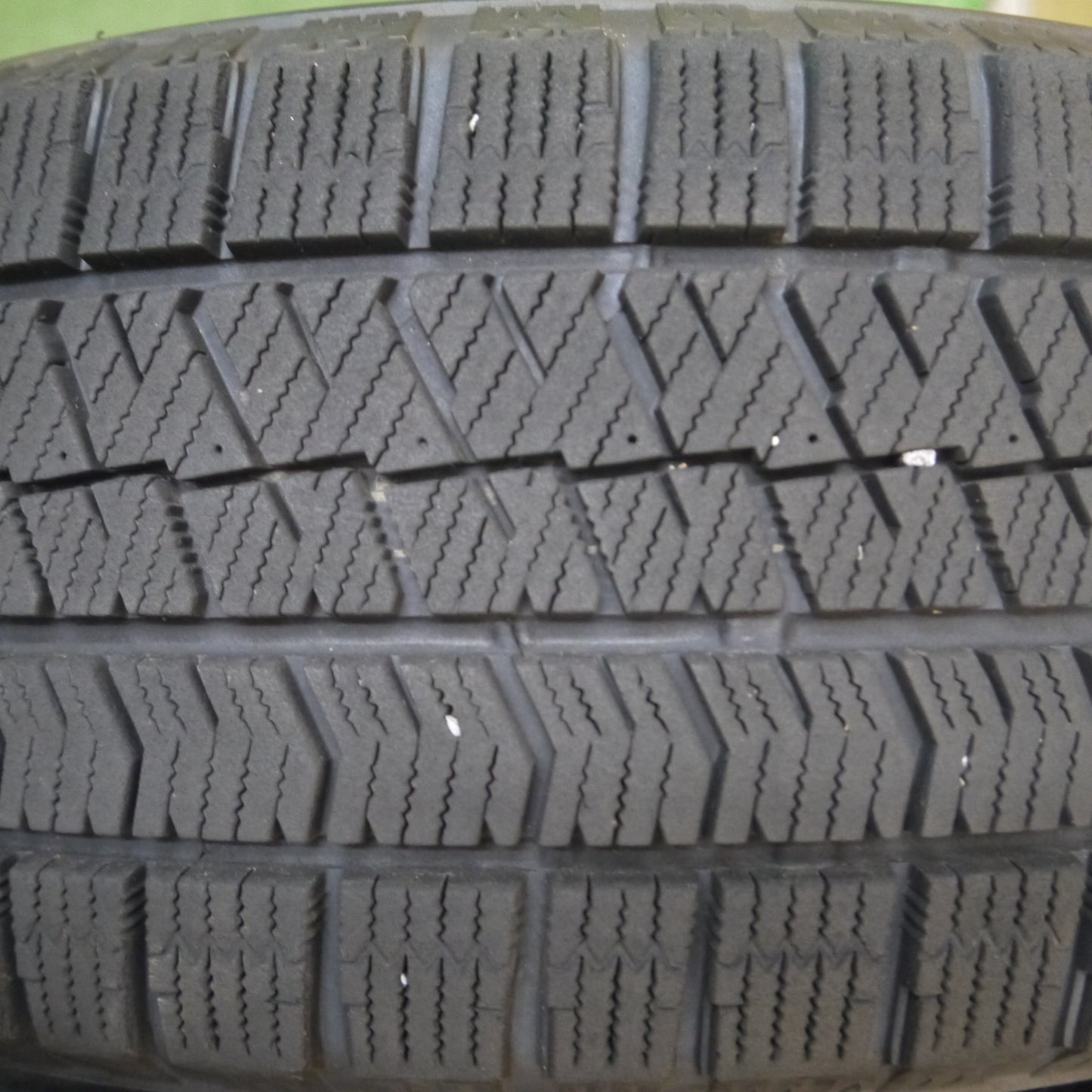 *送料無料* バリ溝！キレイ！9分★スタッドレス 205/60R16 ブリヂストン ブリザック VRX2 ravrion RM01 ラブリオン 16インチ PCD114.3/5H★4032511Hス