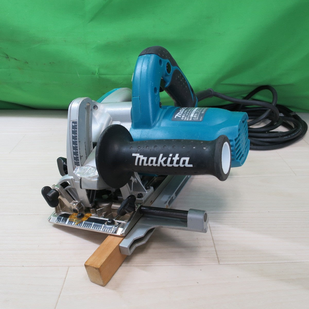 [送料無料] 付属品付き☆マキタ 小型 ミゾキリ 100V 外径 120mm 以下 3005BA 溝切り 電動 工具☆