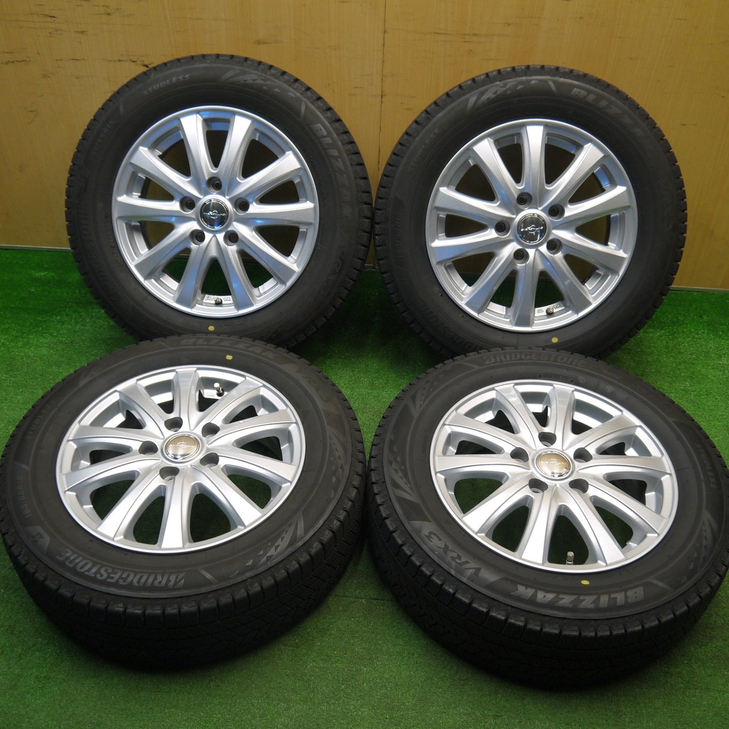バリ溝！23年！キレイ！ほぼ10分★スタッドレス 185/65R15 ブリヂストン ブリザック VRX3 ENERGYLINE エナジーライン 15インチ PCD114.3/5H★5111705Hス