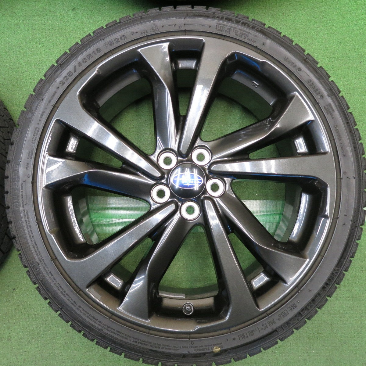 バリ溝！22年！キレイ！9.5分◎スバル インプレッサ STI スポーツ GT 純正 225/40R18 スタッドレス ダンロップ ウインターマックス 03 18インチ PCD100/5H◎6091202HAス
