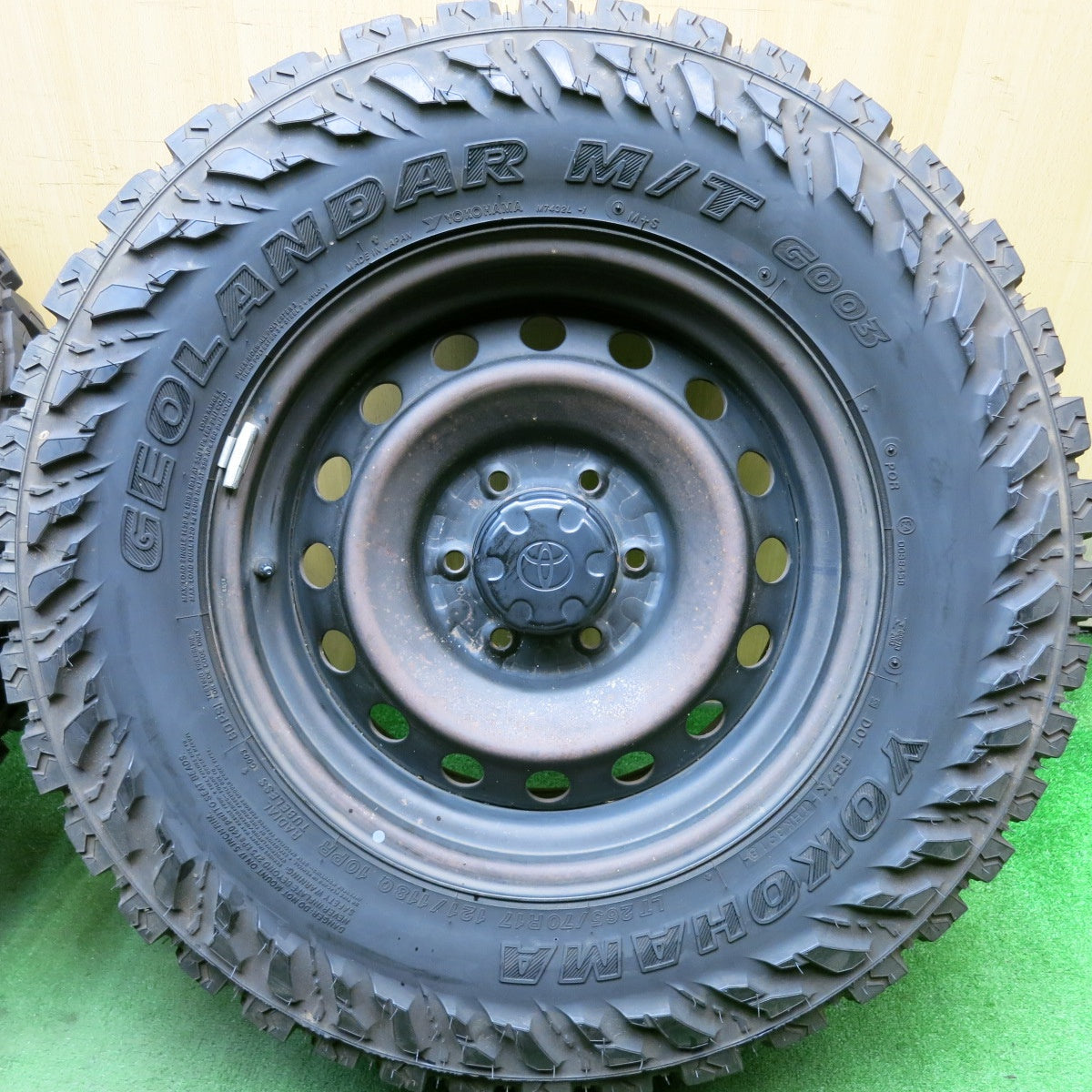 バリ溝！9分★トヨタ FJクルーザー 純正 スチール 265/70R17 121/118Q 10PR ヨコハマ ジオランダー M/T G003 17インチ PCD139.7/6H★5053110HAノ