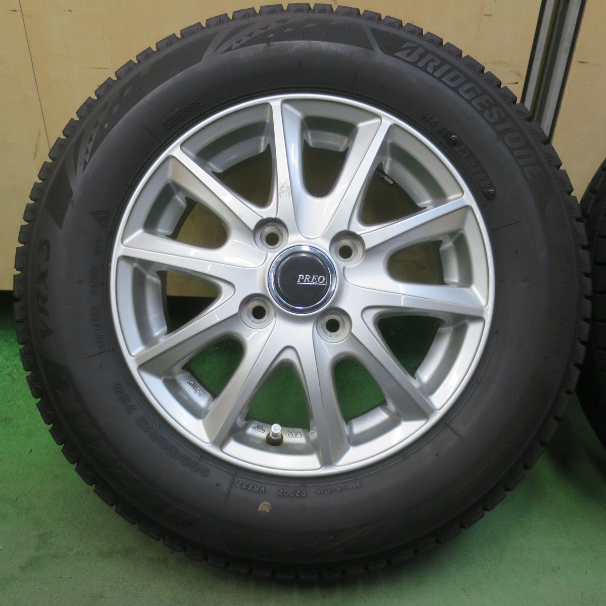 4本価格！22年◎スタッドレス 145/80R13 ブリヂストン ブリザック VRX3 PREO プレオ 13インチ PCD100/4H◎6092501イス