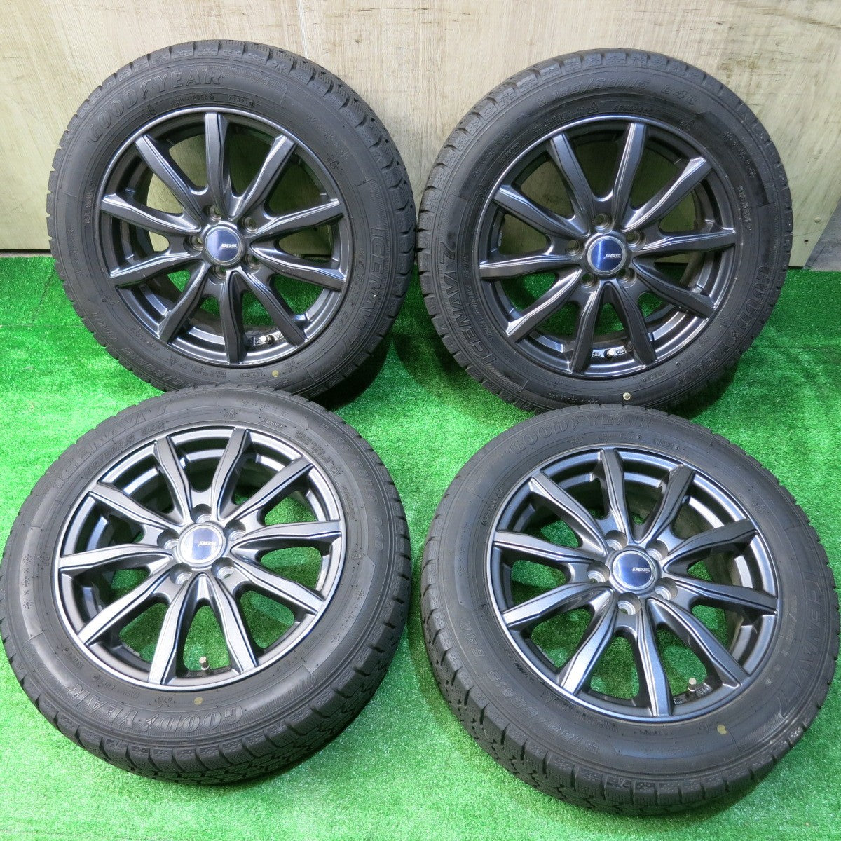 バリ溝！21年！キレイ！8.5分★シエンタ 等 185/60R15 スタッドレス グッドイヤー アイスナビ7 D.O.S. DOS 15インチ PCD100/5H★5113023HAス