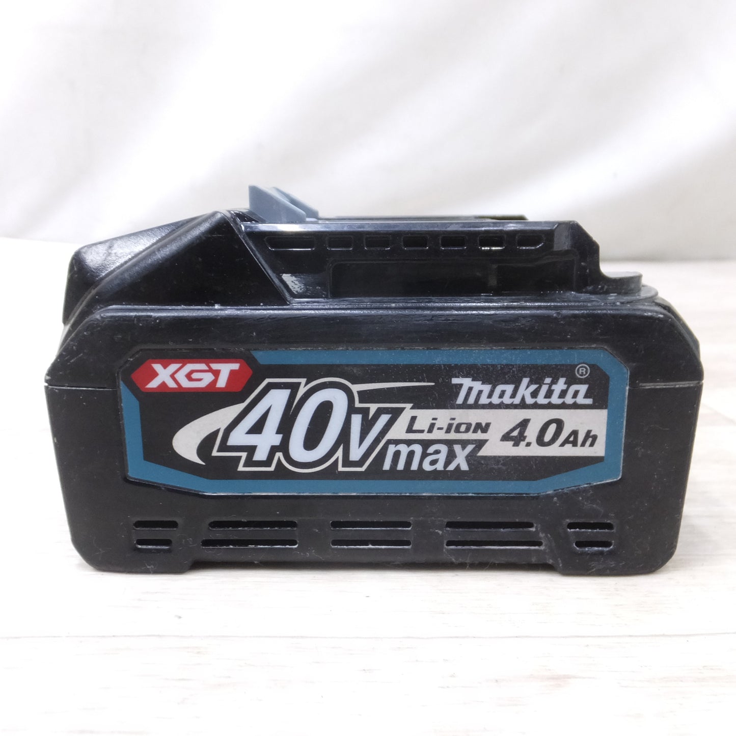 [送料無料] ◆makita マキタ Li-on リチウムイオンバッテリー BL4040 DC40V(max) 4.0Ah 144Wh 電動工具◆
