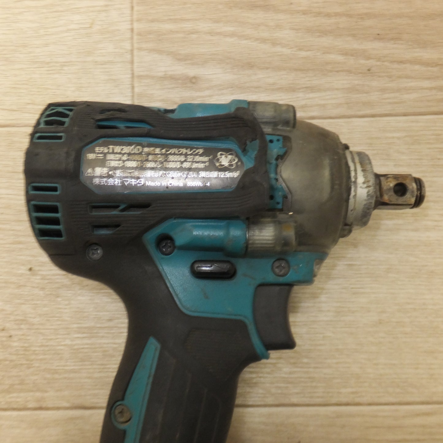 [送料無料] ★マキタ makita 充電式インパクトレンチ TW300D 18V 本体のみ★