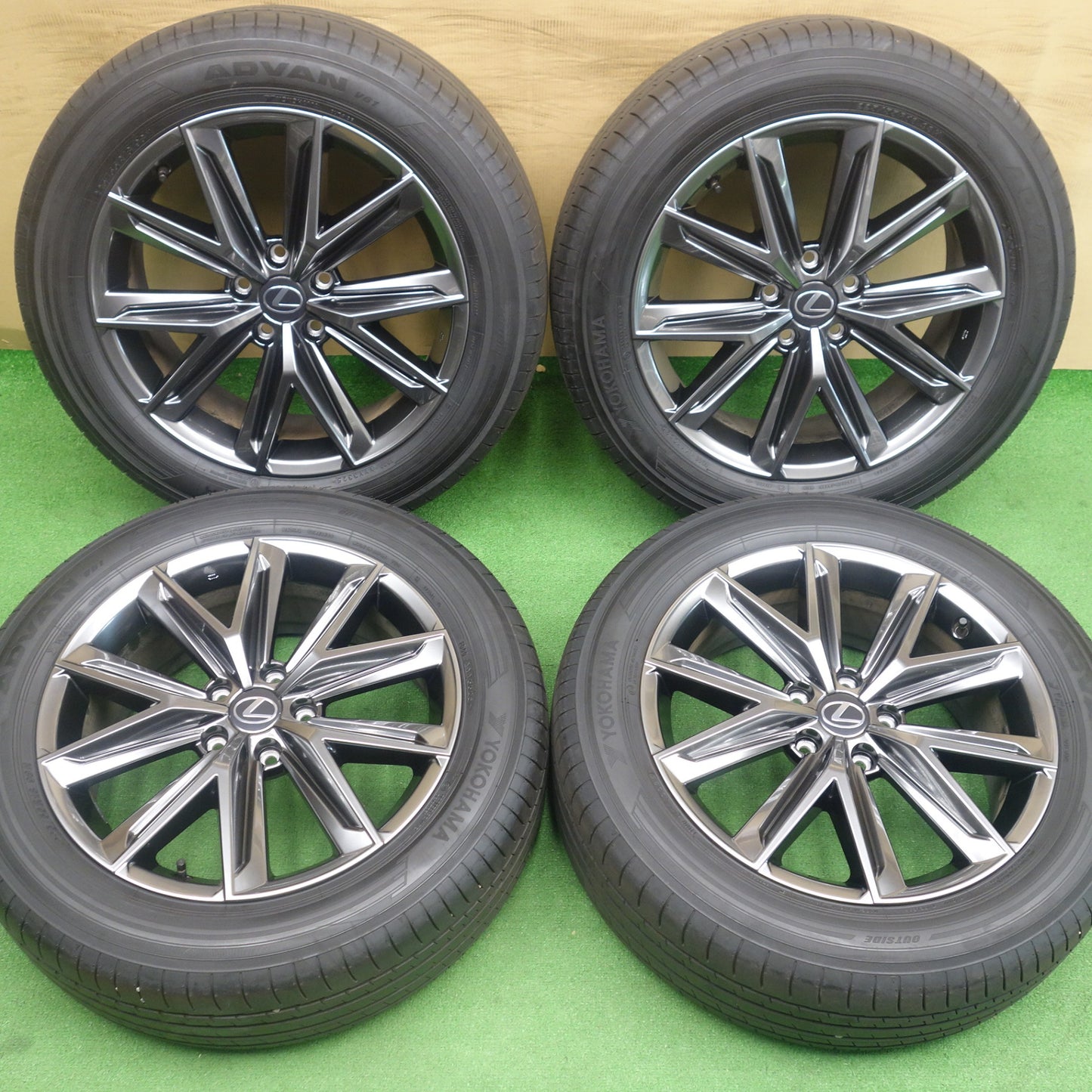 ほぼ新車外し！25年◎レクサス LBX 純正 225/55R18 ヨコハマ アドバン V61 18インチ PCD114.3/5H◎6071301KTノ