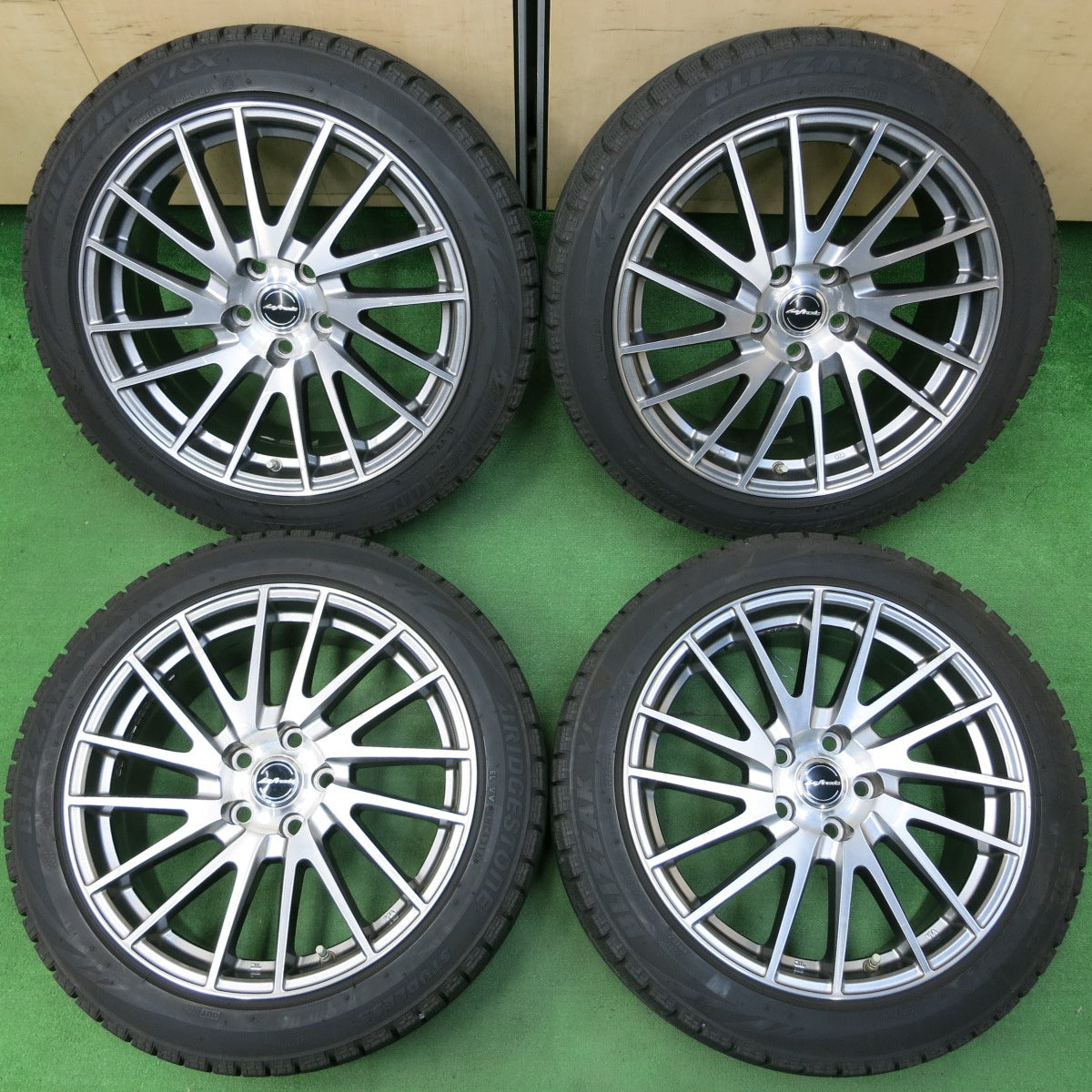*送料無料* センサー付！バリ溝！8.5分★レクサス GS 等 235/45R18 スタッドレス ブリヂストン ブリザック VRX Lefinada レフィナーダ PCD114.3/5H★4042804イス