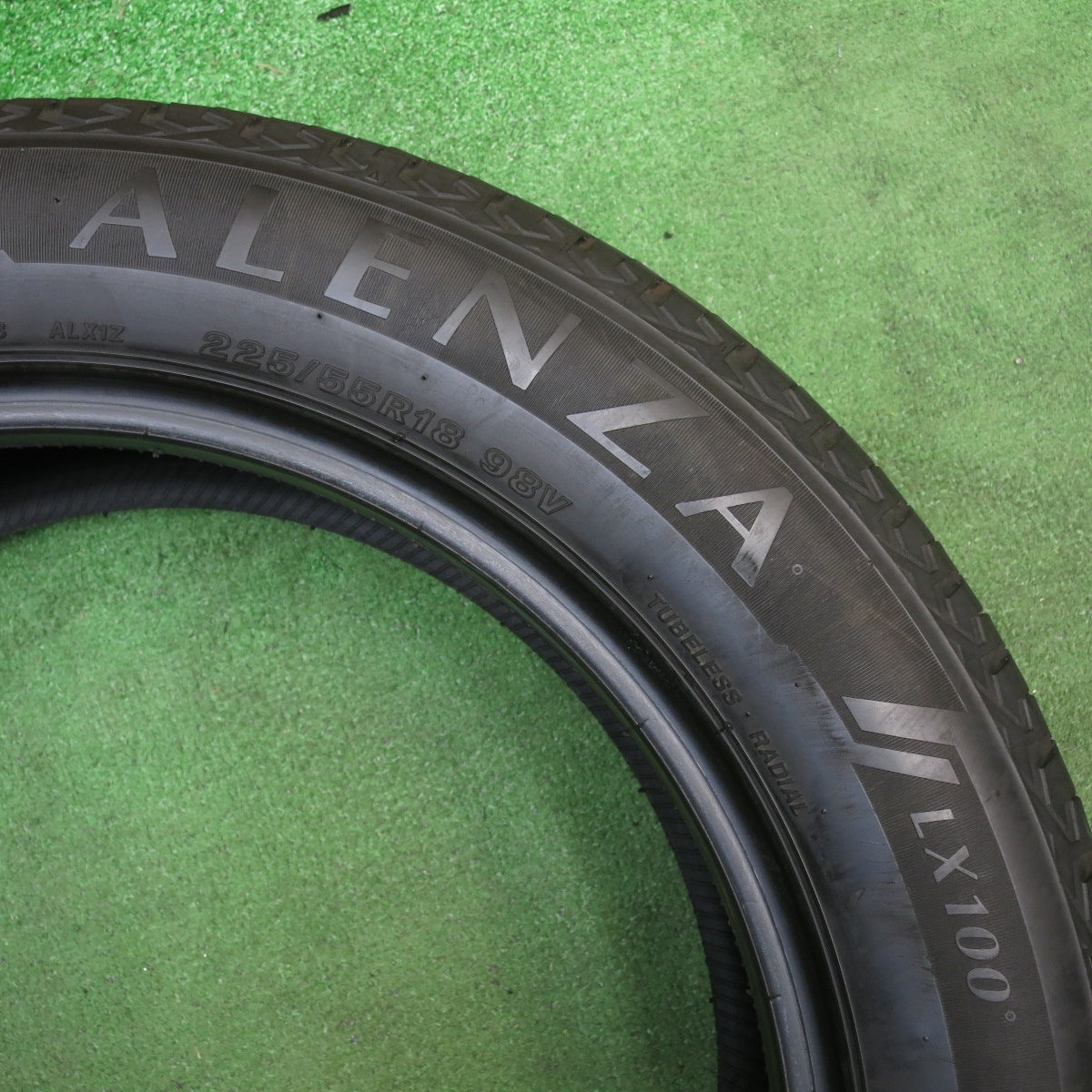 バリ溝！25年！9分！1本◎225/55R18 ブリヂストン アレンザ LX100 タイヤ 18インチ フォレスター XV アウトランダー デリカ D:5 等◎6092108KKノタ