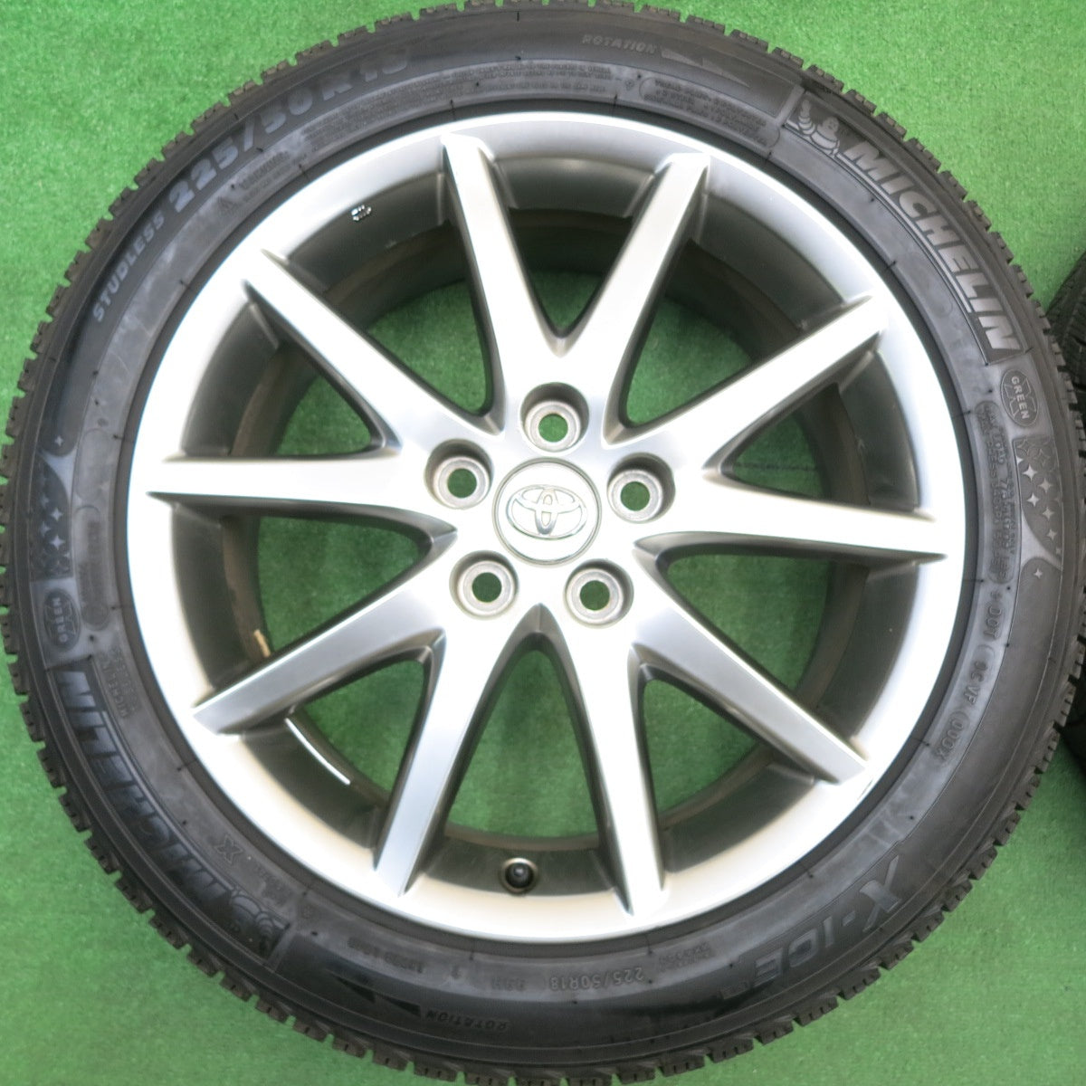 バリ溝！9分★トヨタ 50系 エスティマ アエラス 純正 225/50R18 スタッドレス ミシュラン X-ICE SNOW 18インチ PCD114.3/5H★5120406HAス