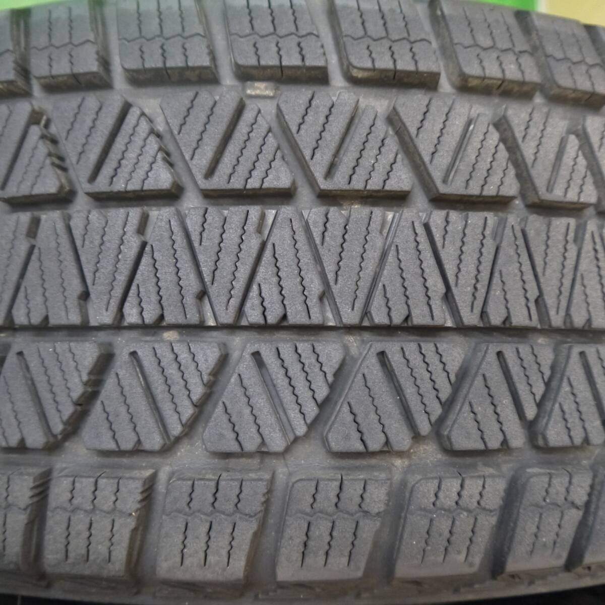 バリ溝！キレイ！9.5分★スタッドレス 225/65R17 ブリヂストン ブリザック DM-V3 SCHNEIDER ATECH シュナイダー 17インチ PCD114.3/5H★5032811Hス
