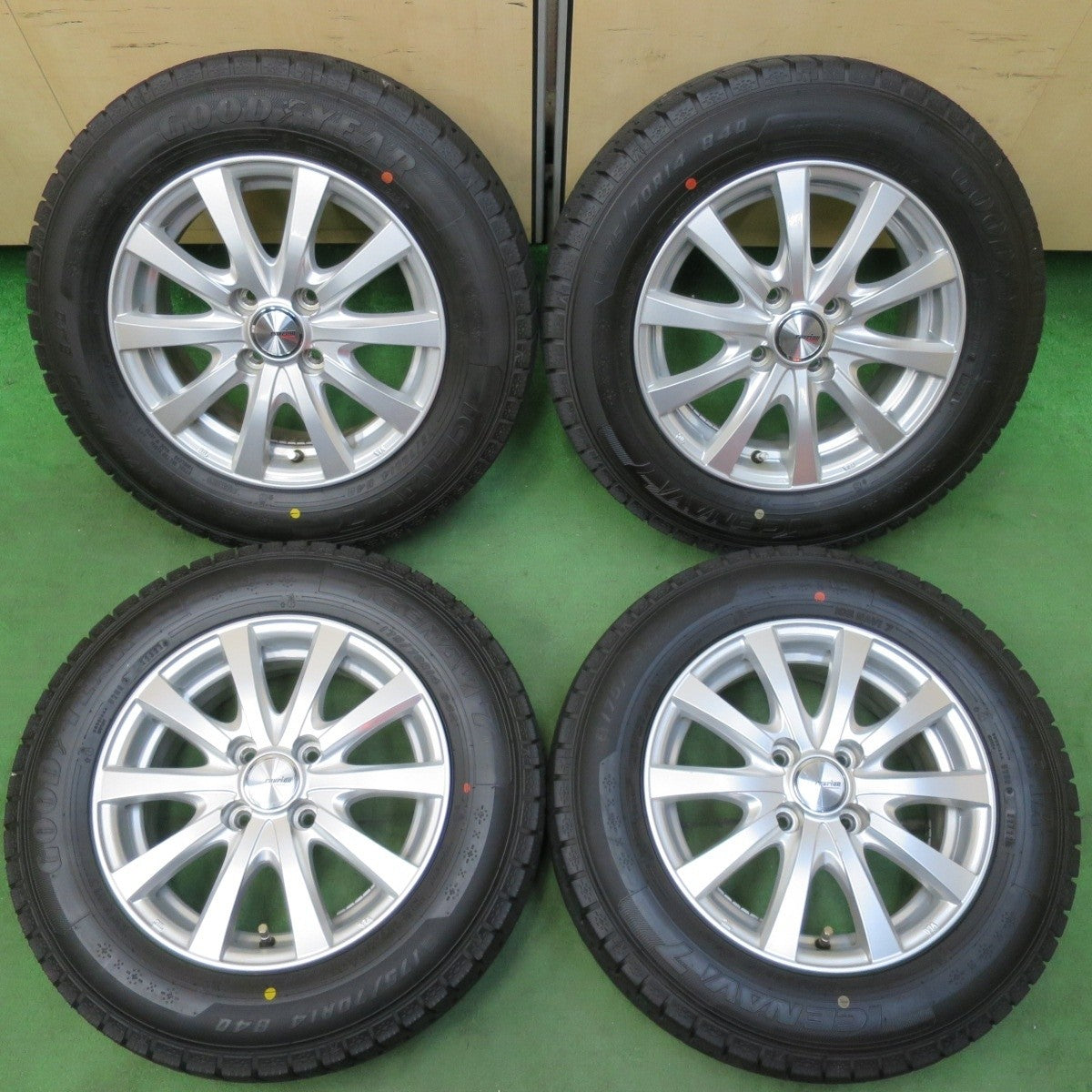 バリ溝！22年！キレイ！ほぼ10分★スタッドレス 175/70R14 グッドイヤー アイスナビ7 ravrion RS01 ラブリオン 14インチ PCD100/4H★5011804イス