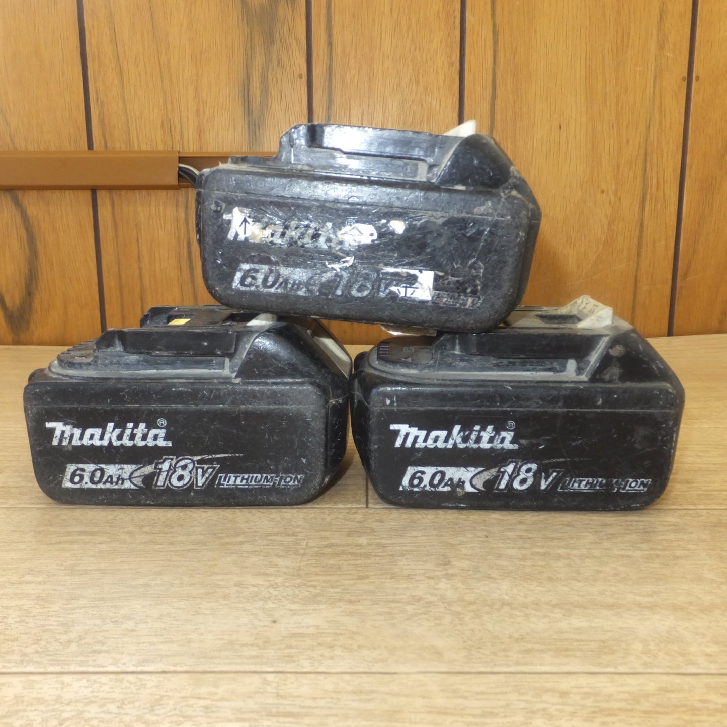 [送料無料] ジャンク★マキタ makita バッテリ BL1860B　DC18V 6.0Ah 108Wh Li-ion 20　3点 セット★