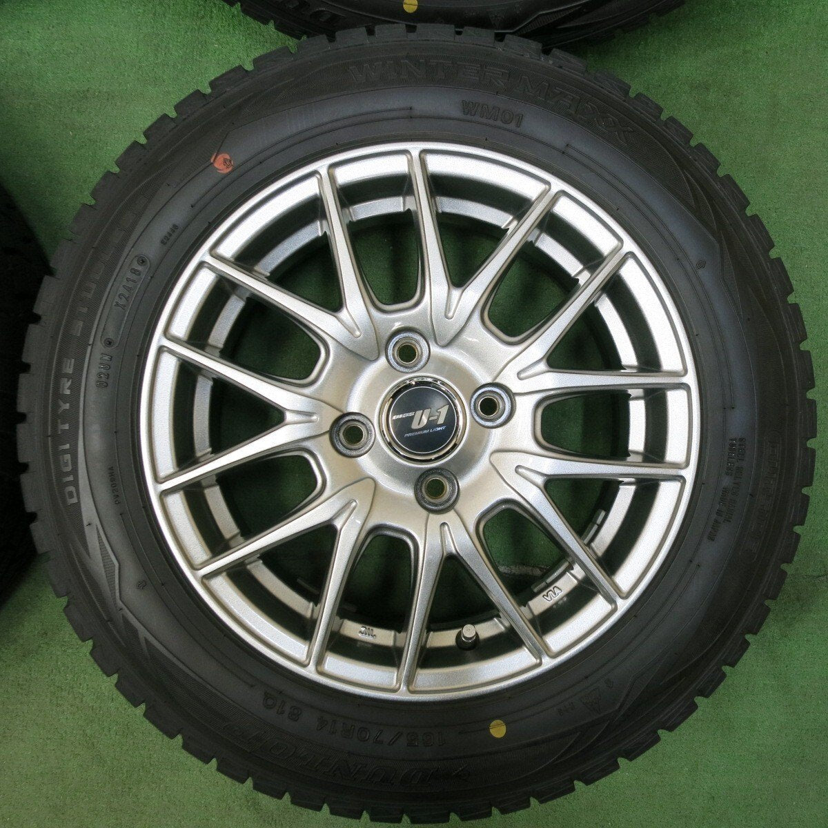 バリ溝！キレイ！9.5分以上★スタッドレス 165/70R14 ダンロップ ウインターマックス WM01 DIOS U-1 PREMIUM LIGHT 14インチ PCD100/4H★4122503SYス