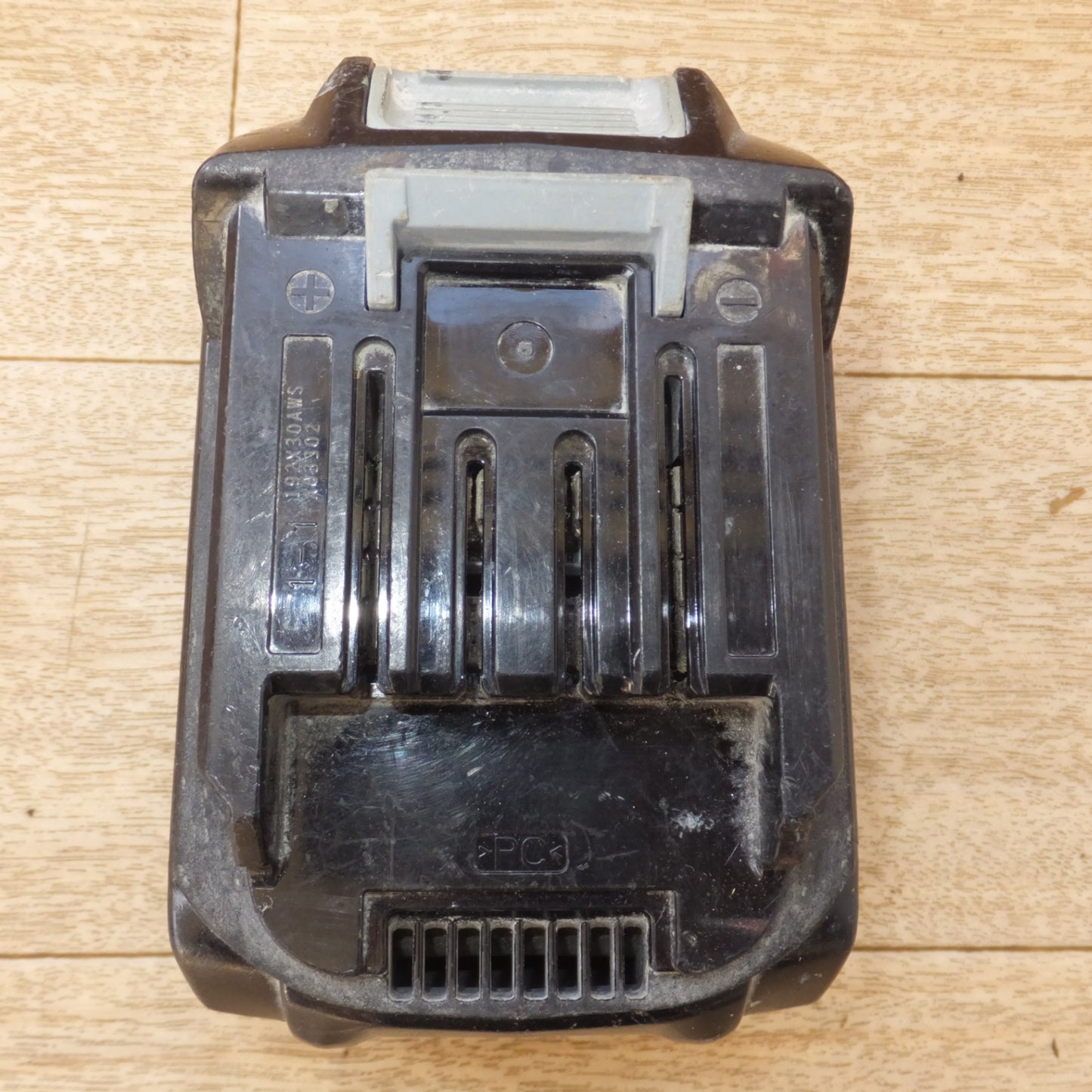 [送料無料] 現状品★マキタ makita バッテリ BL4025　DC36V 2.5Ah DC40V(max) 90Wh Li-ion20★