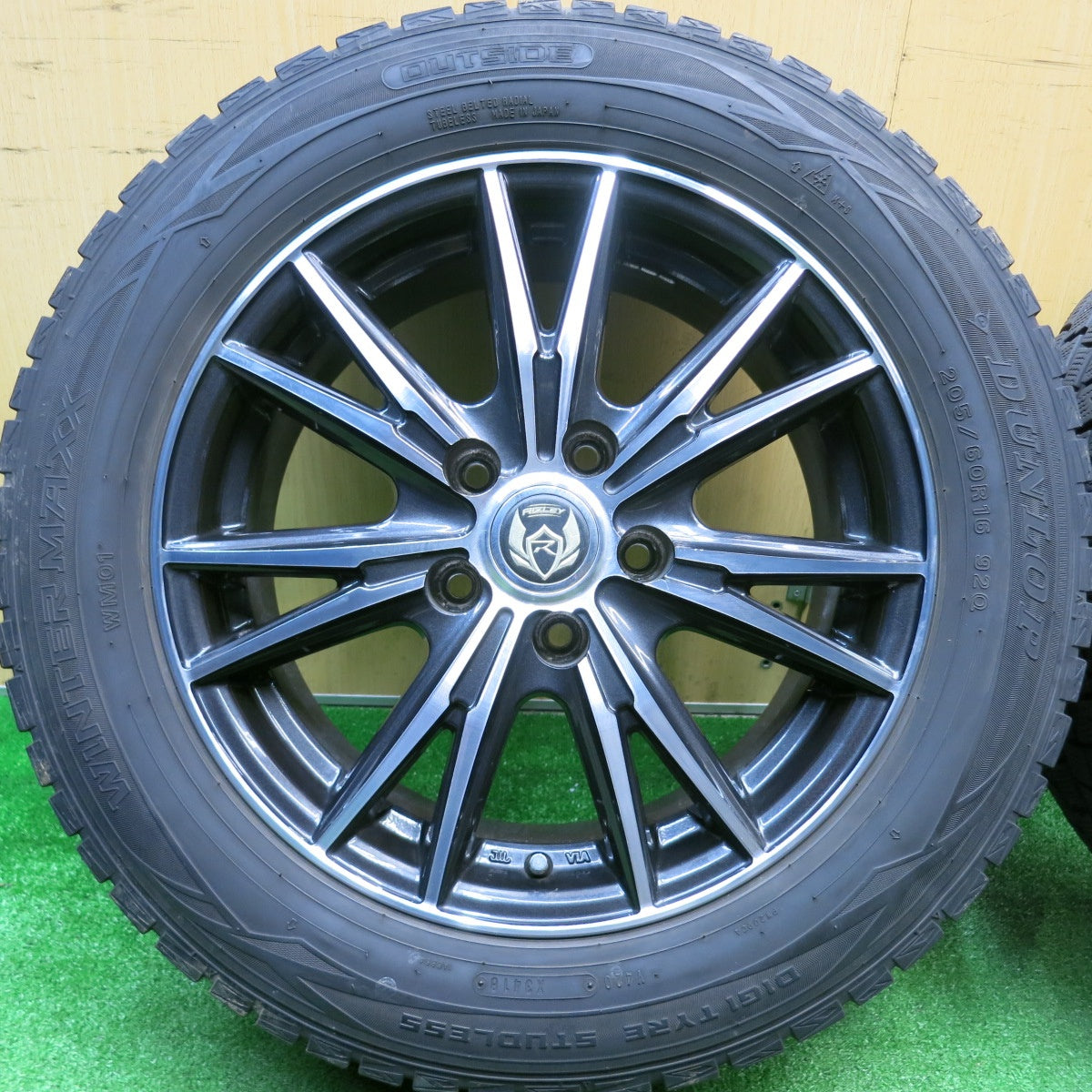 4本価格★スタッドレス 205/60R16 ダンロップ ウインターマックス WM01 RiZLEY ライツレー 16インチ PCD114.3/5H★5112017HAス