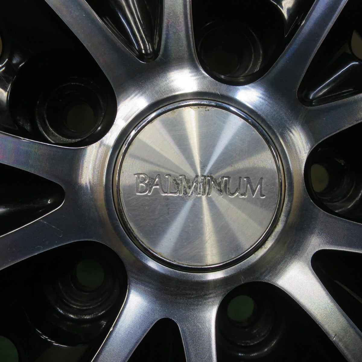 バリ溝！キレイ！9分★スタッドレス 215/50R18 ブリヂストン ブリザック VRX BALMINUM T10 バルミナ 18インチ PCD114.3/5H★5102702イス