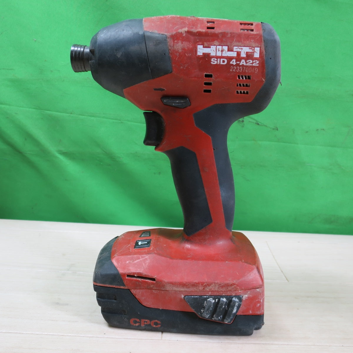 [送料無料] バッテリー2個付き☆HILTI ヒルティ インパクトドライバー SID 4-A22 電動 工具 充電式 DIY コードレス  ②☆