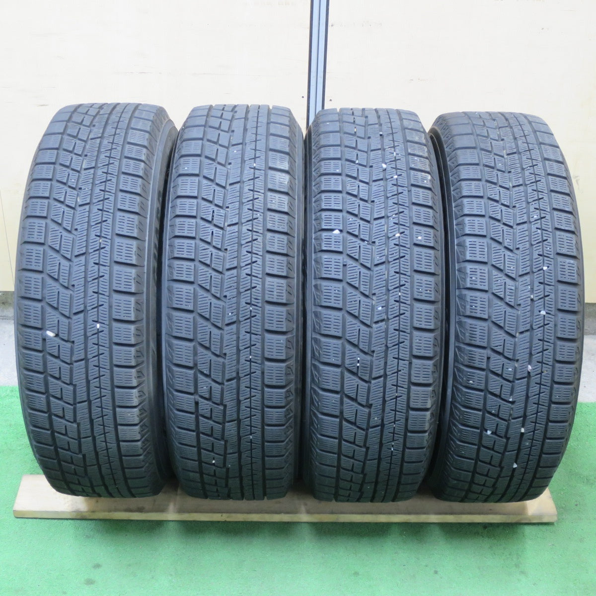 バリ溝！21年！キレイ！8.5分★スタッドレス 195/65R16 ヨコハマ アイスガード iG60 EuroSpeed MANARAY SPORT ユーロスピード マナレイ 16インチ PCD100/4H★5051801TTス