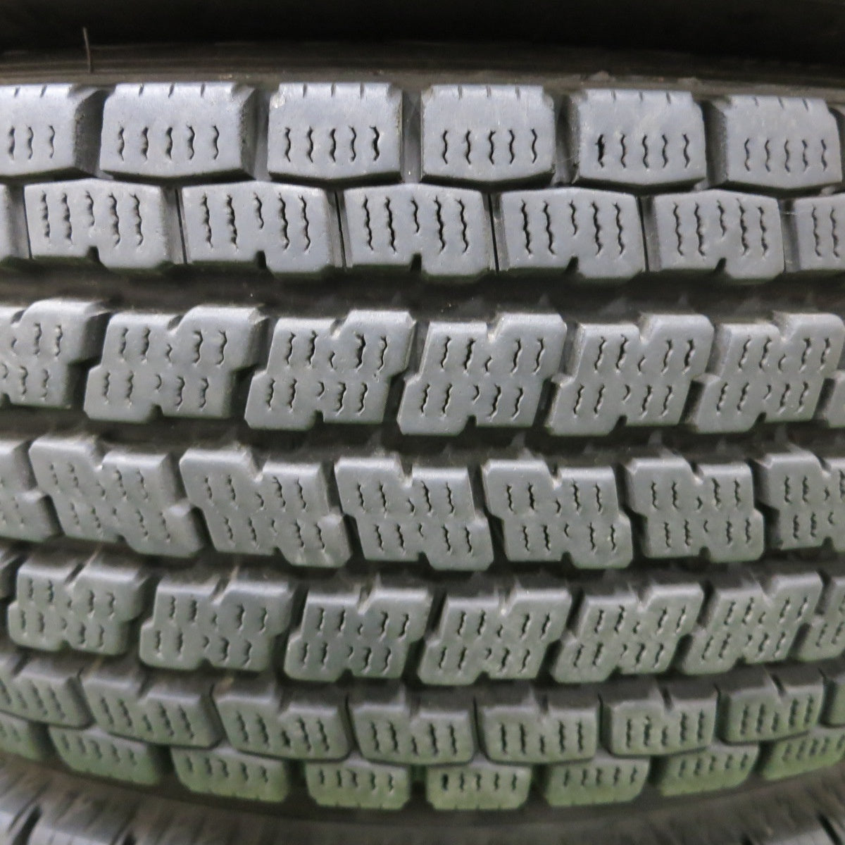 バリ溝！9分★トラック 205/80R17.5 120/118L 12PR スタッドレス ヨコハマ アイスガード iG91 TOPY スチール 17.5インチ 118.5-9CS PCD222.25/6H★5060301ナス
