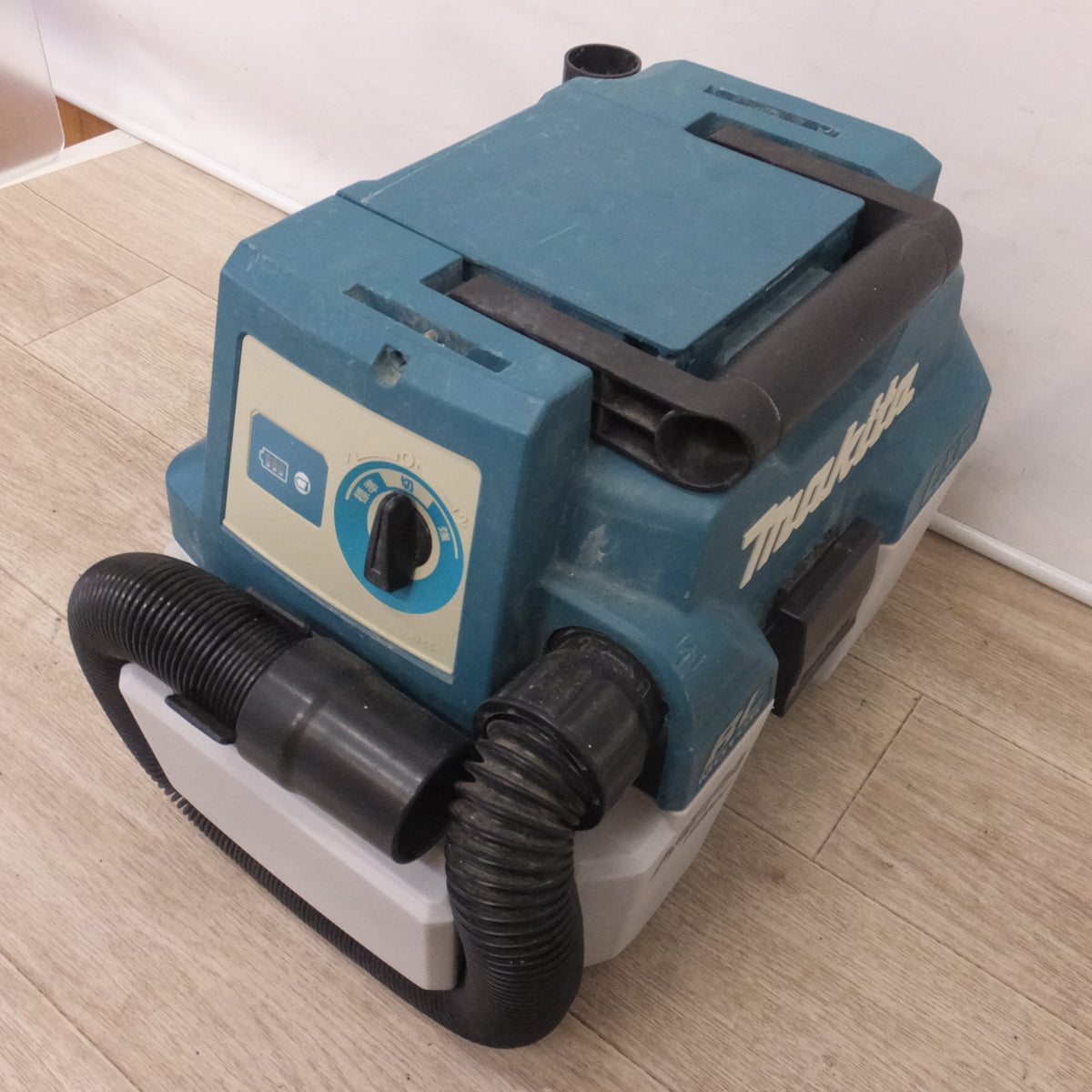 ★マキタ makita 乾湿両用 業務用 充電式集じん機 VC750D 18V 本体のみ★