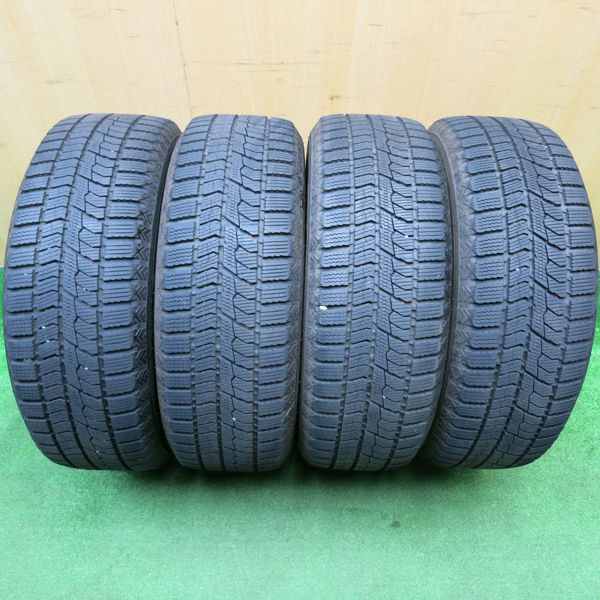 バリ溝！23年！9.5分★スズキ SX4 純正 205/60R16 スタッドレス トーヨー オブザーブ GIZ2 16インチ PCD114.3/5H★5112909HAス