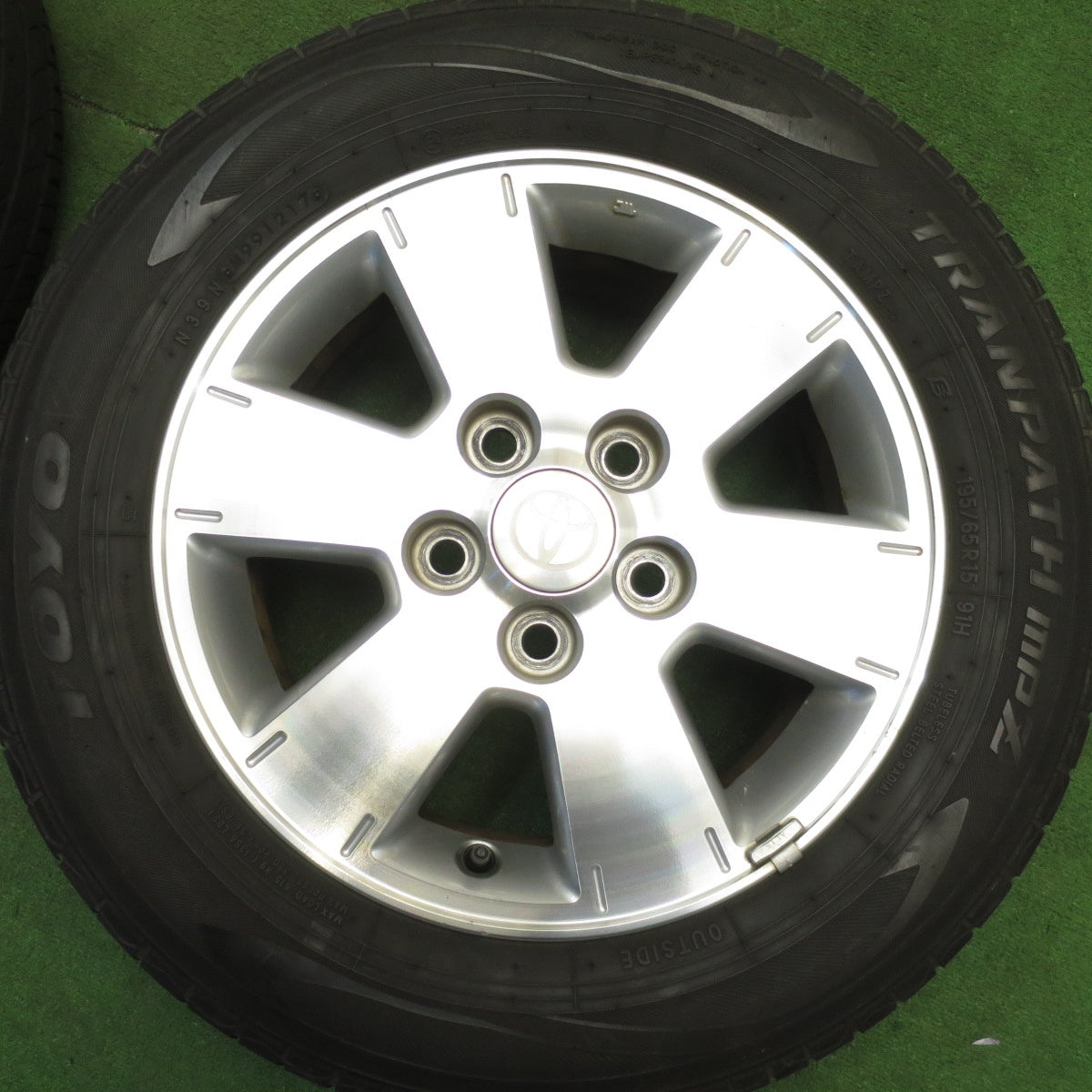[送料無料] 4本価格★トヨタ ノア ヴォクシー 純正 195/65R15 トーヨー トランパス MPZ 15インチ PCD114.3/5H★5031003Hノ
