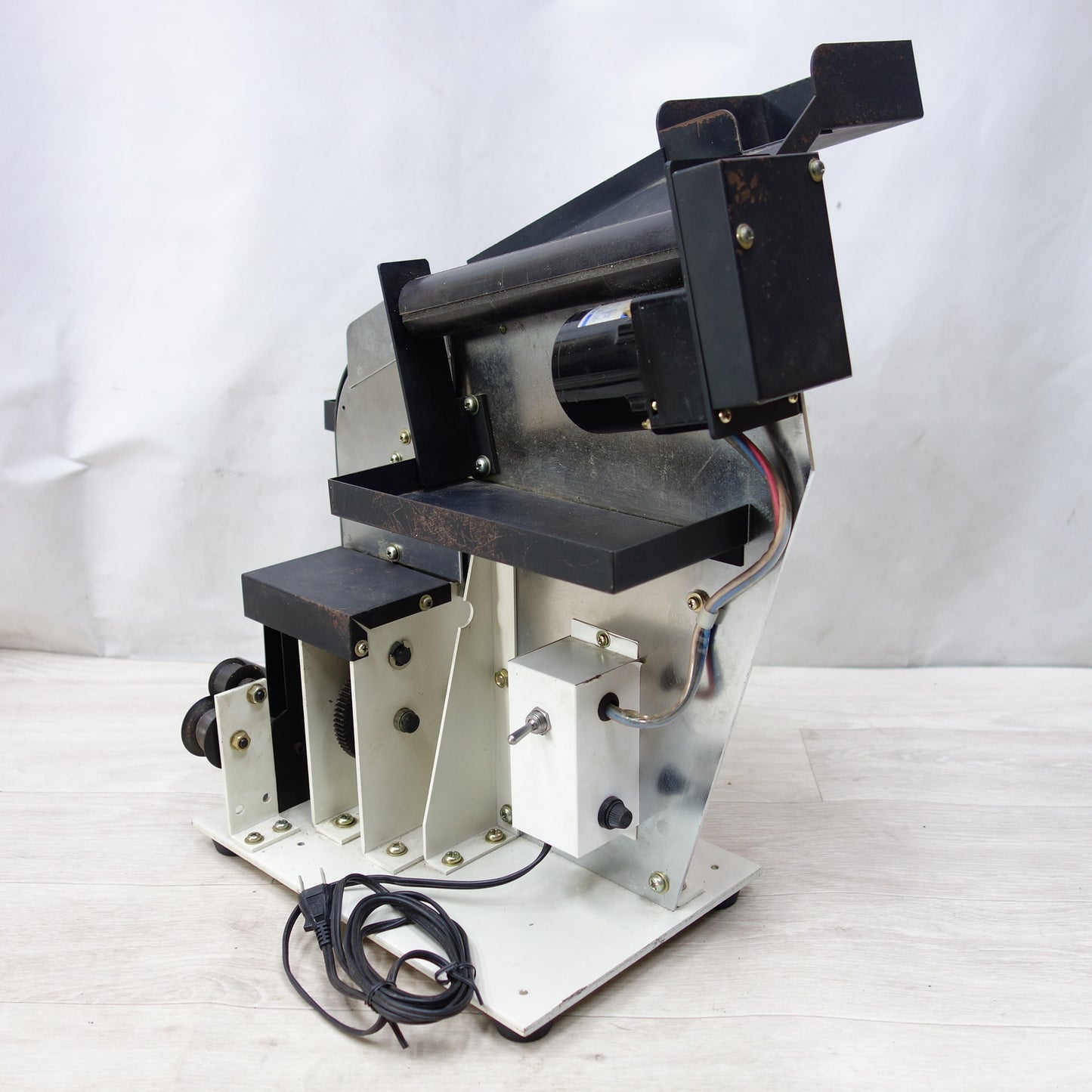 [送料無料] ◆兼松 カネマツ マキタ 手動式 釘連結機 100V KC-250 KANEMATSU 電動 工具◆