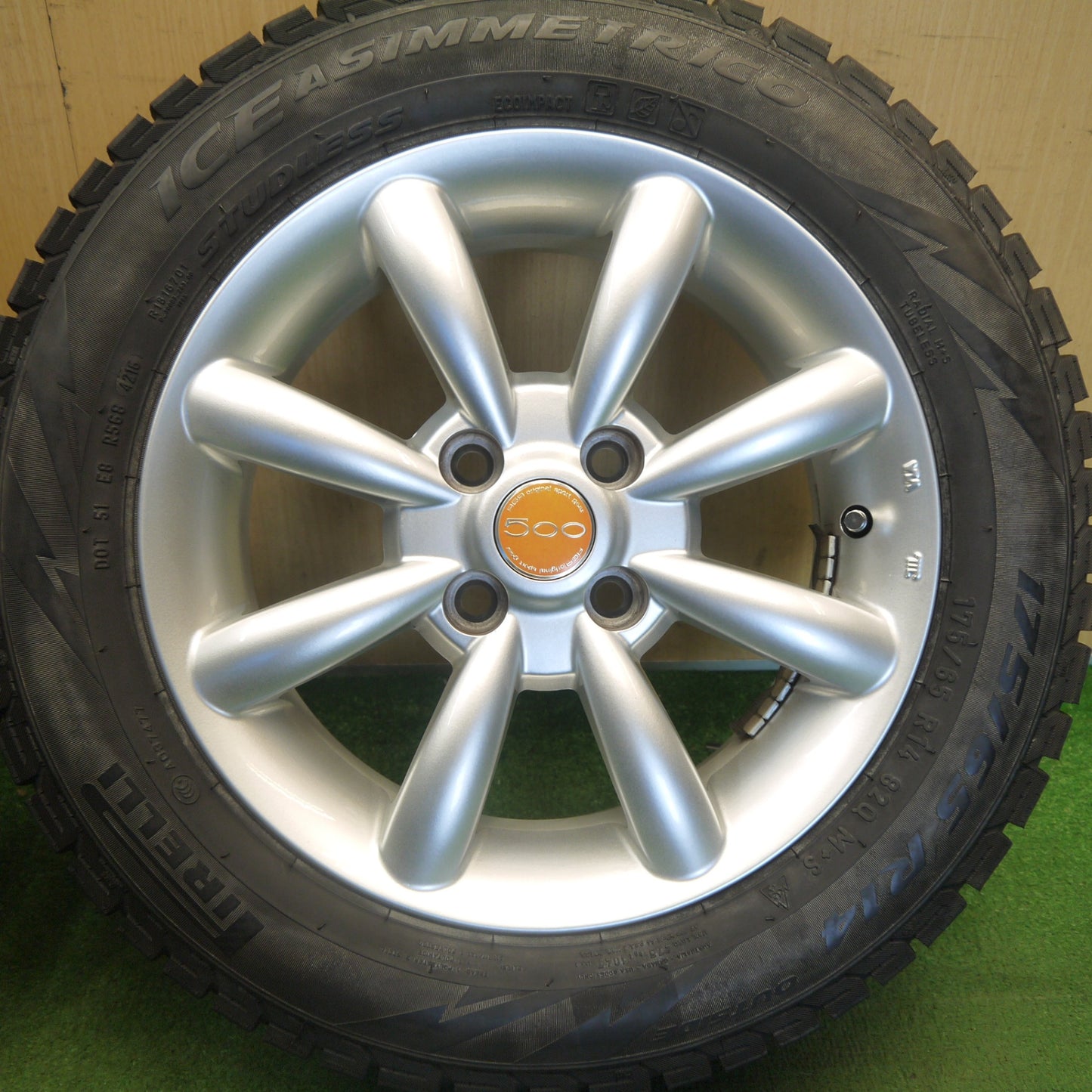 バリ溝！キレイ！9分◎FIAT フィアット 500 TARGA AGA 500 175/65R14 スタッドレス ピレリ アイスアシンメトリコ 14インチ PCD98/4H◎6071501Hス