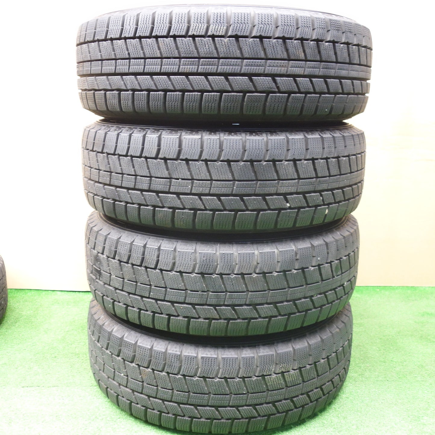 バリ溝！24年！ほぼ10分★スタッドレス 195/65R15 オートバックス ノーストレック N5 TOPRUN トップラン 15インチ PCD114.3/5H★5121410KTス