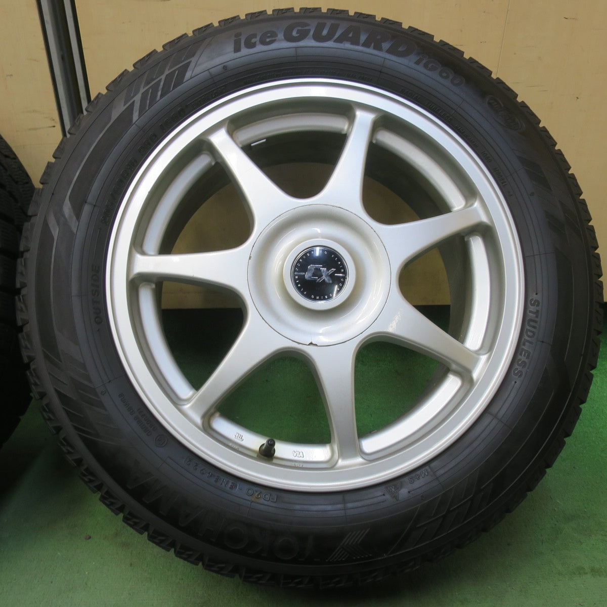 バリ溝！22年！9.5分◎スタッドレス 205/60R16 ヨコハマ アイスガード iG60 CX CORNERING FLAIR PCD 100 114.3 /5H マルチ◎6101607イス