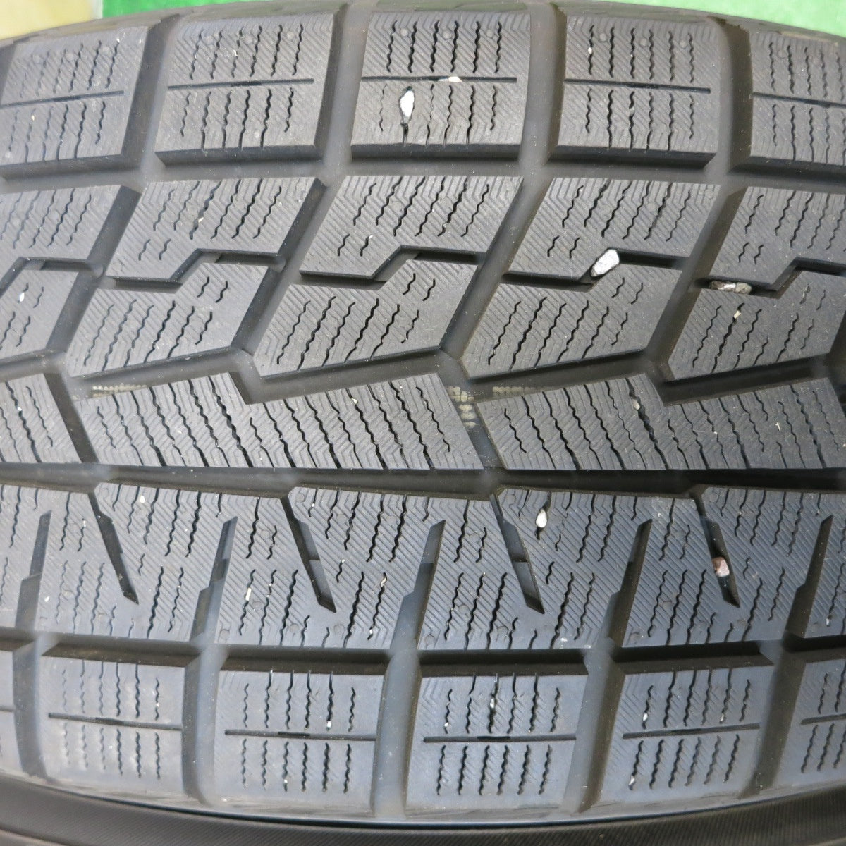 バリ溝！23年！キレイ！ほぼ10分★ベンツ 等 EURO FORSCH H844 215/60R18 スタッドレス ヨコハマ アイスガード iG70 ユーロフォルシュ 18インチ PCD112/5H★5122001HAス