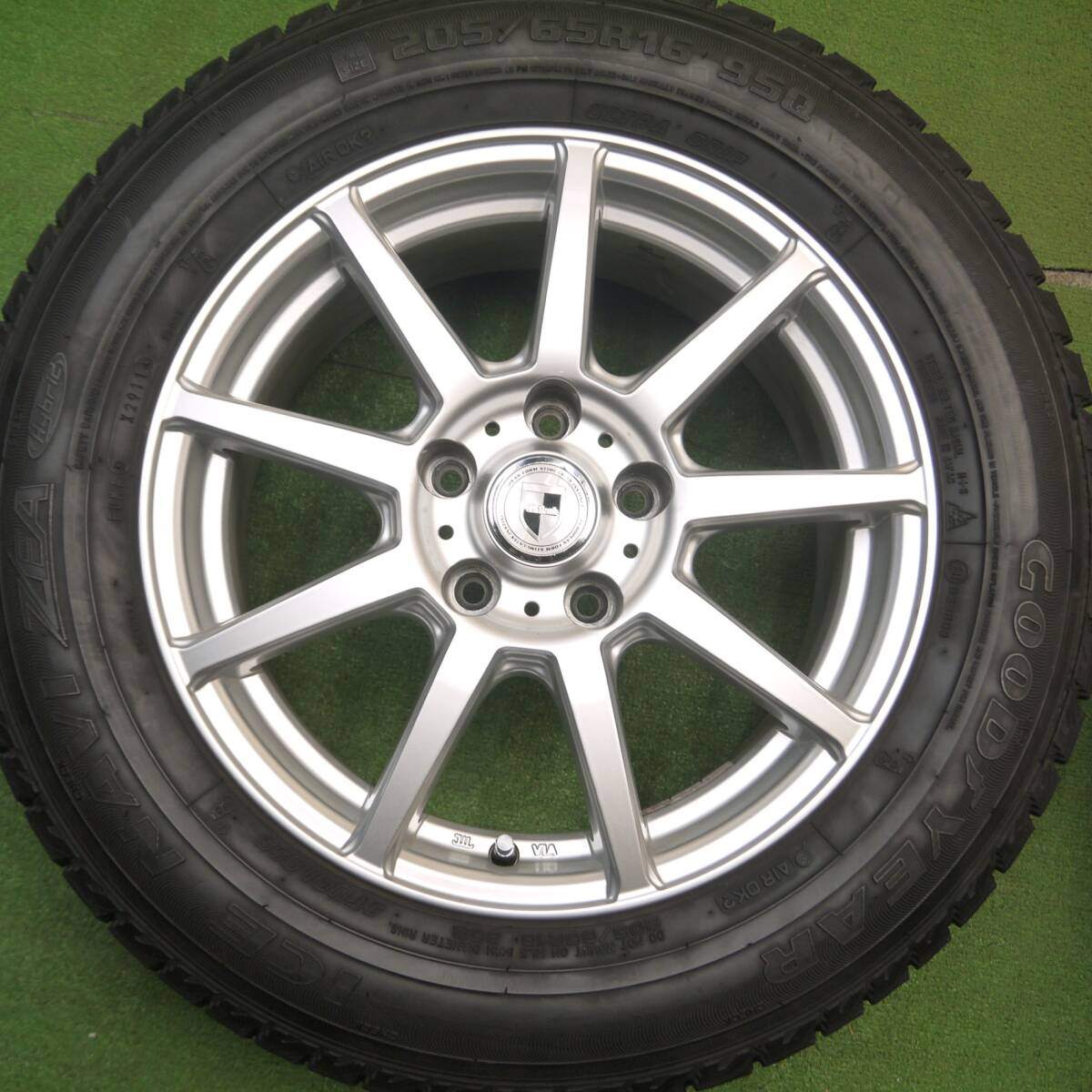 バリ溝！キレイ！9.5分★スタッドレス 205/65R16 グッドイヤー アイスナビ ZEA GMach 16インチ PCD114.3/5H★5030403Hス