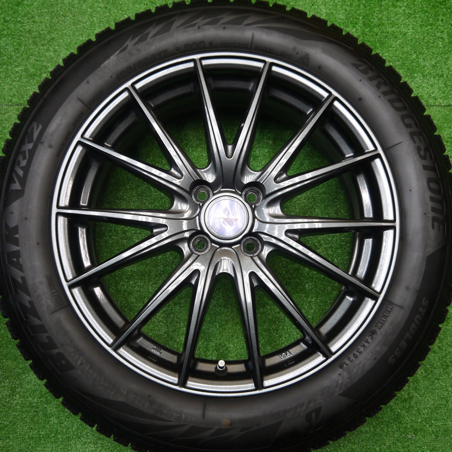 バリ溝！21年！キレイ！9.5分★スタッドレス 195/60R17 ブリヂストン ブリザック VRX2 VELVA SPORTZ ヴェルヴァ 17インチ PCD100/4H★5101410Hス