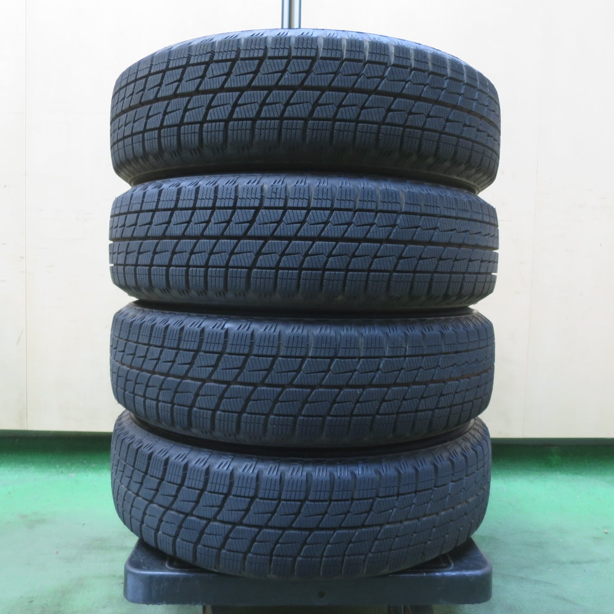 ほぼ未使用！23年！キレイ★スタッドレス 155/65R14 アイスエスポルテ TEAD テッド 14インチ PCD100/4H★6041707イス