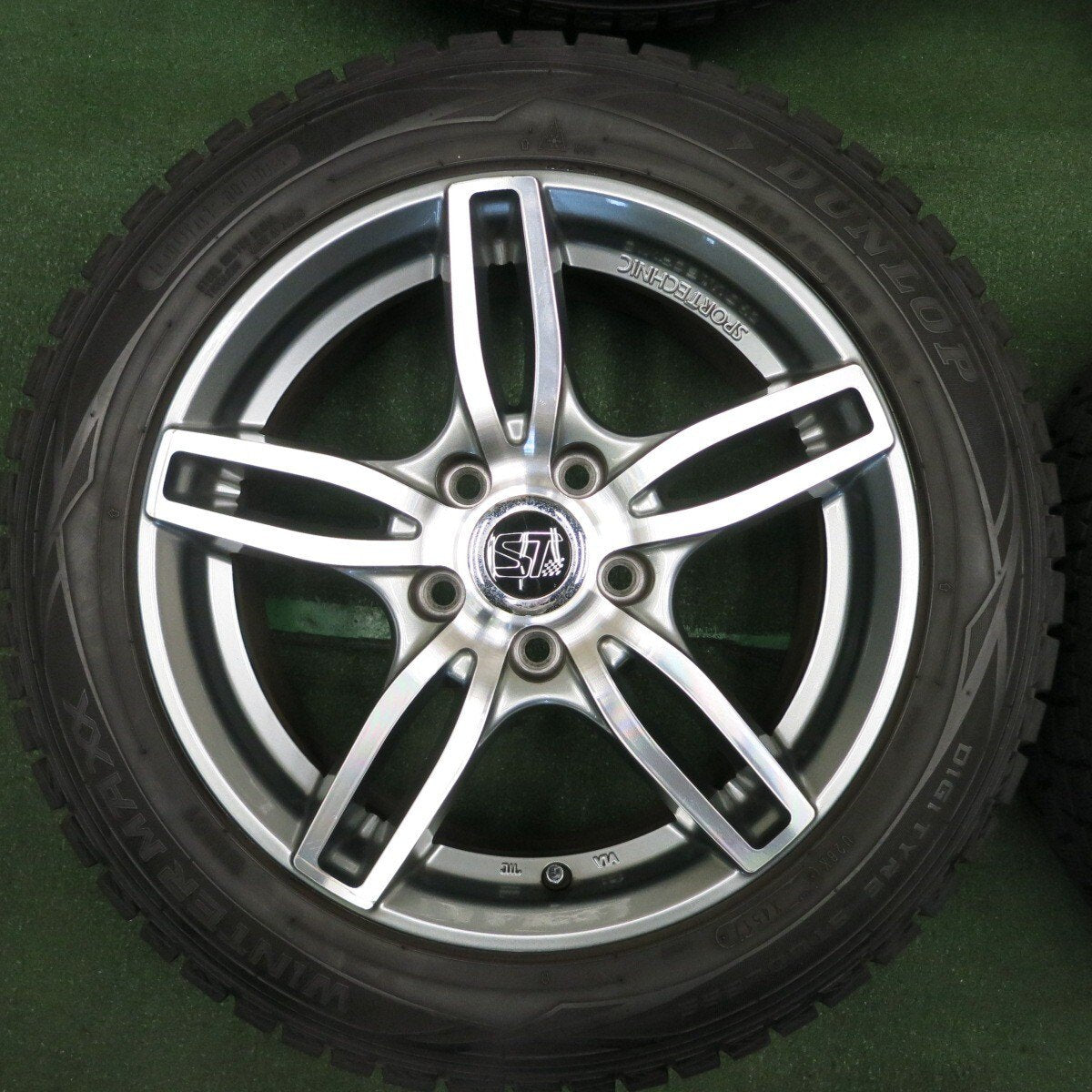 バリ溝 20年 綺麗 9.5分★ワーゲン等 SPORTECHNIC 205/55R16 スタッドレス ダンロップ WM01 PCD112/5H★4041504TNス