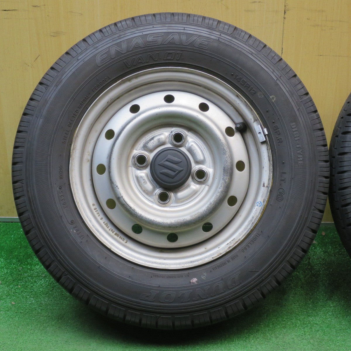 バリ溝！25年！9.5分★スズキ キャリイ エブリイ 等 純正 スチール 145R12 6PR ダンロップ エナセーブ VAN01 12インチ PCD100/4H★6022502NJノ