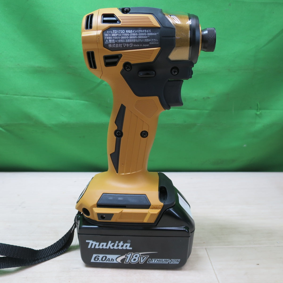 [送料無料] 未使用！バッテリー2個☆マキタ 充電式 インパクトドライバ TD173D GXPY 電動 工具 18V 6.0Ah makita コードレス☆