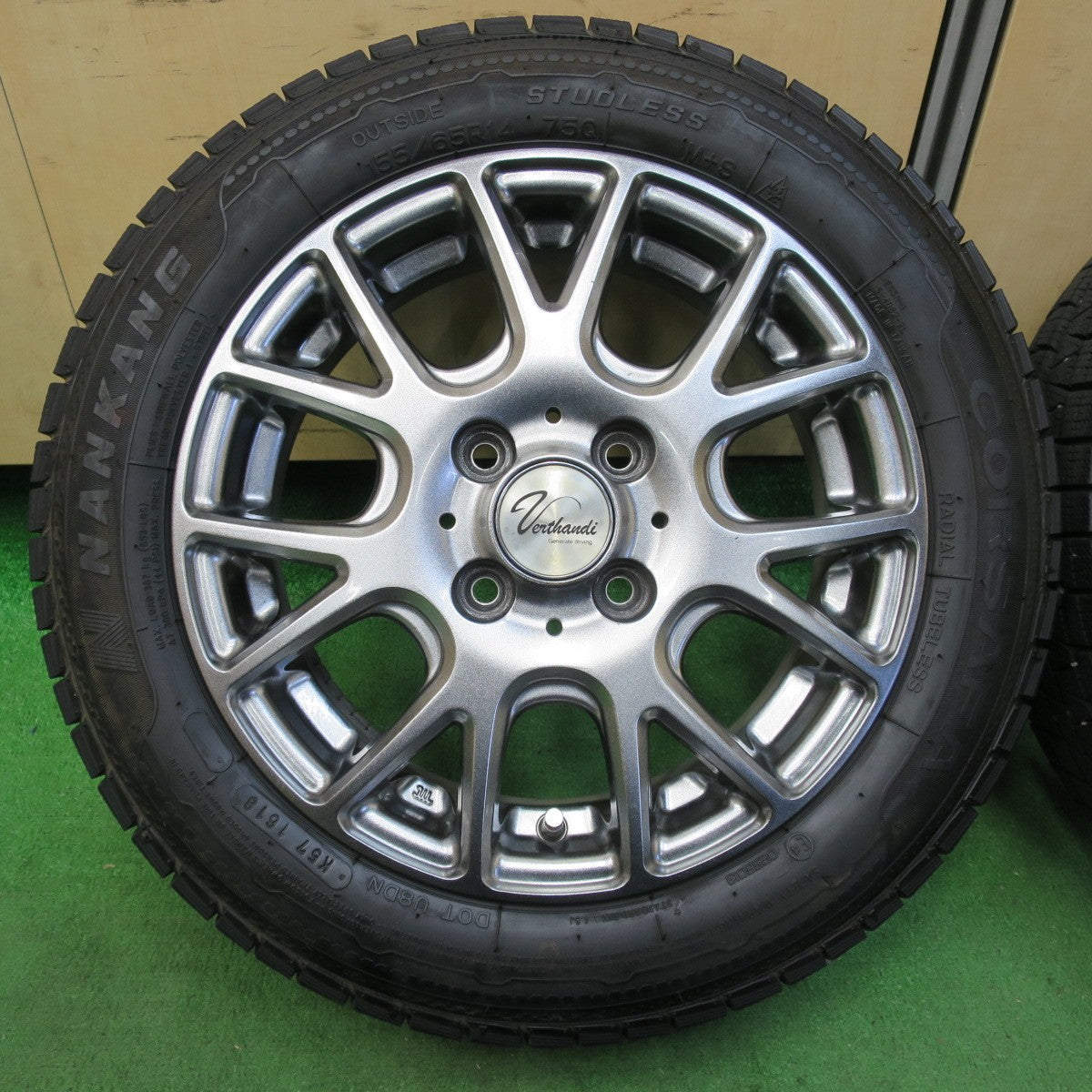 [送料無料] バリ溝！キレイ！9分★スタッドレス 155/65R14 ナンカン CORSAFA Verthandi ヴェルザンディ ヴェルサンディ 14インチ PCD100/4H★4103011イス