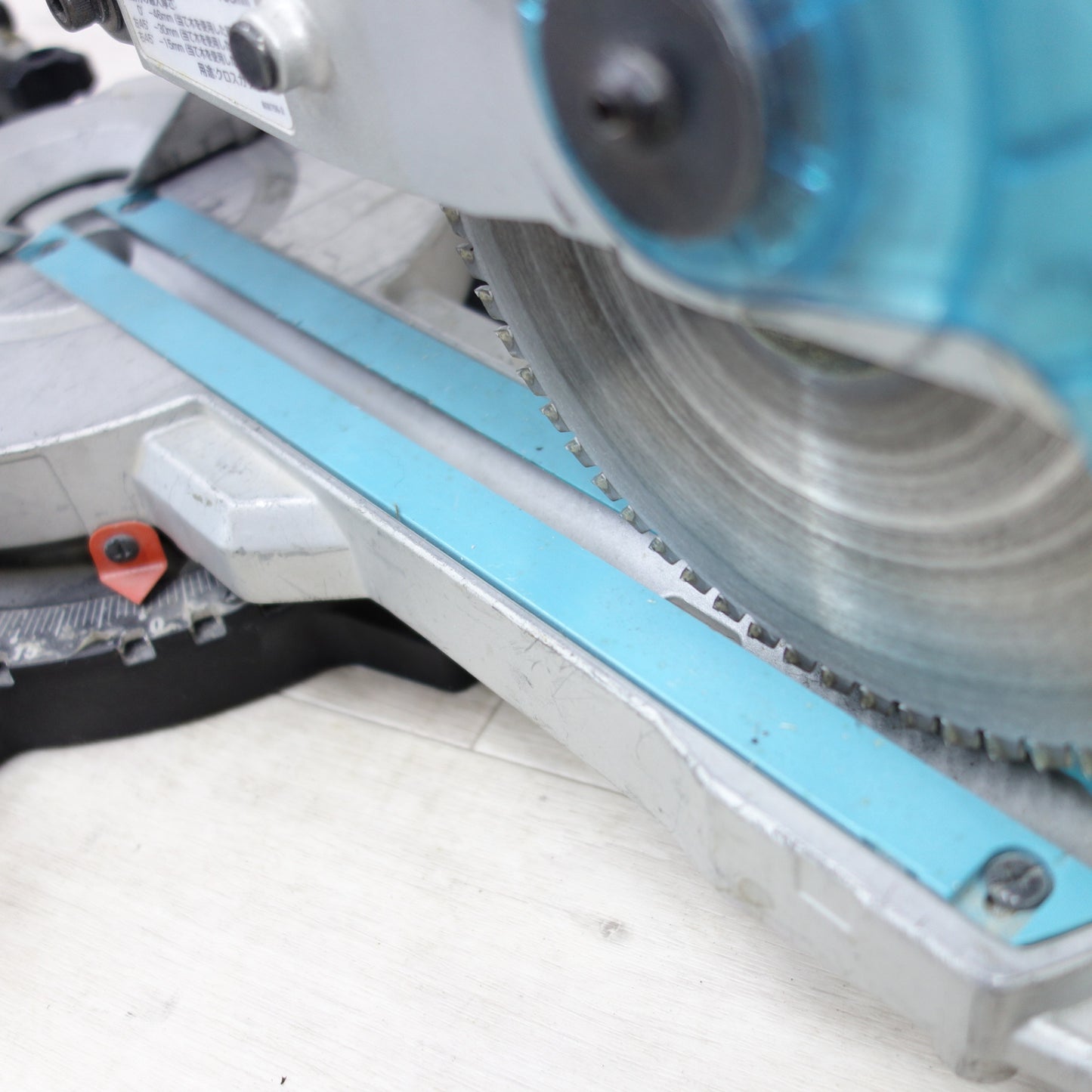 [送料無料] ◆マキタ 165mm スライド マルノコ 100V LS0612FL 丸のこ 丸ノコ 丸鋸 木工用 電動 工具◆