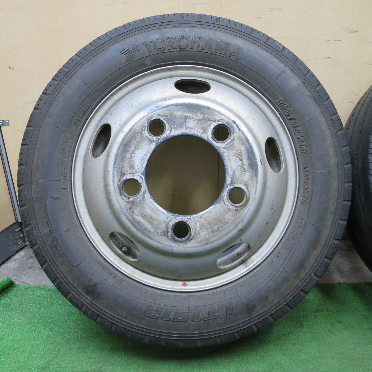 バリ溝！8.5分！6本★トラック 205/65R16 109/107L 12PR ヨコハマ LT151R TOPY スチール ホイール 116.5-8TC 16インチ PCD203.2/5H★6040801ナノ
