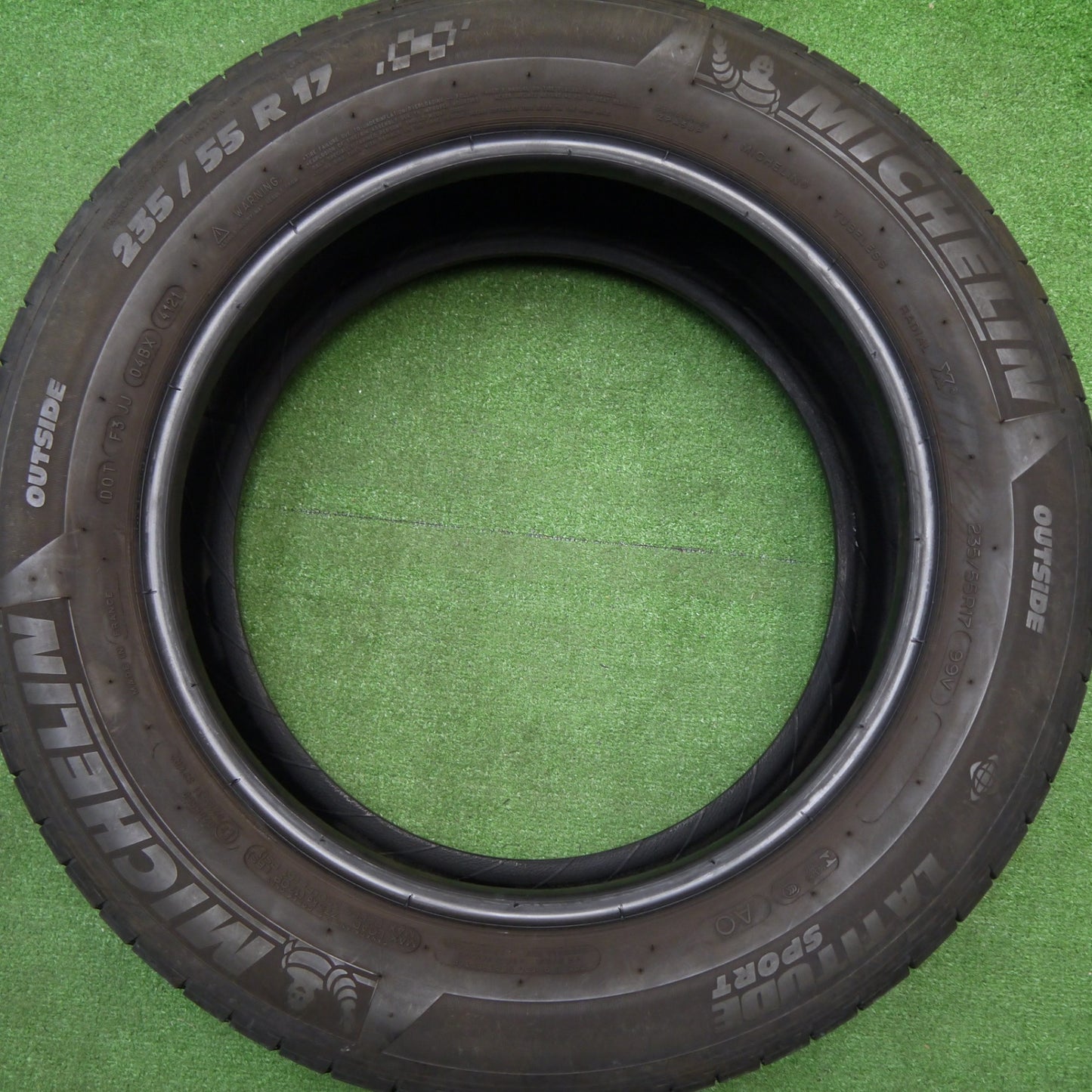 4本価格！21年★235/55R17 ミシュラン LATITUDE SPORT AO タイヤ 17インチ アウディ Q3 ワーゲン ティグアン BMW X3 ボルボ XC70 V60 等★5112510Hノタ