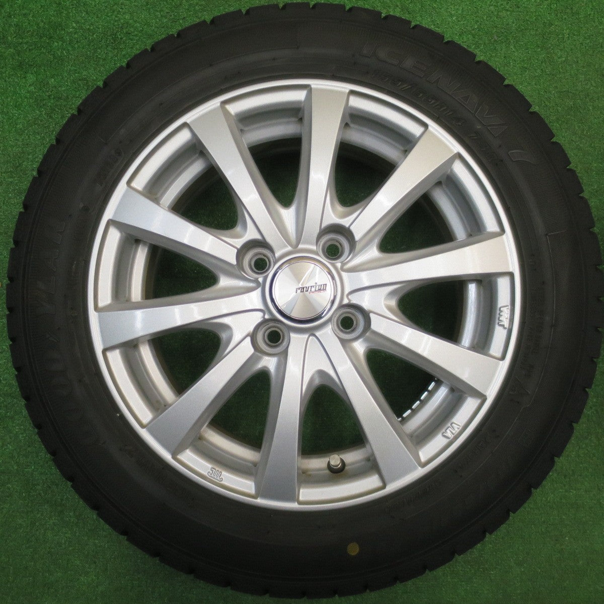 バリ溝！24年！キレイ！ほぼ10分★スタッドレス 165/65R14 グッドイヤー アイスナビ7 ravrion RS01 ラブリオン 14インチ ソリオ ハスラー 等 PCD100/4H★5110705NJス